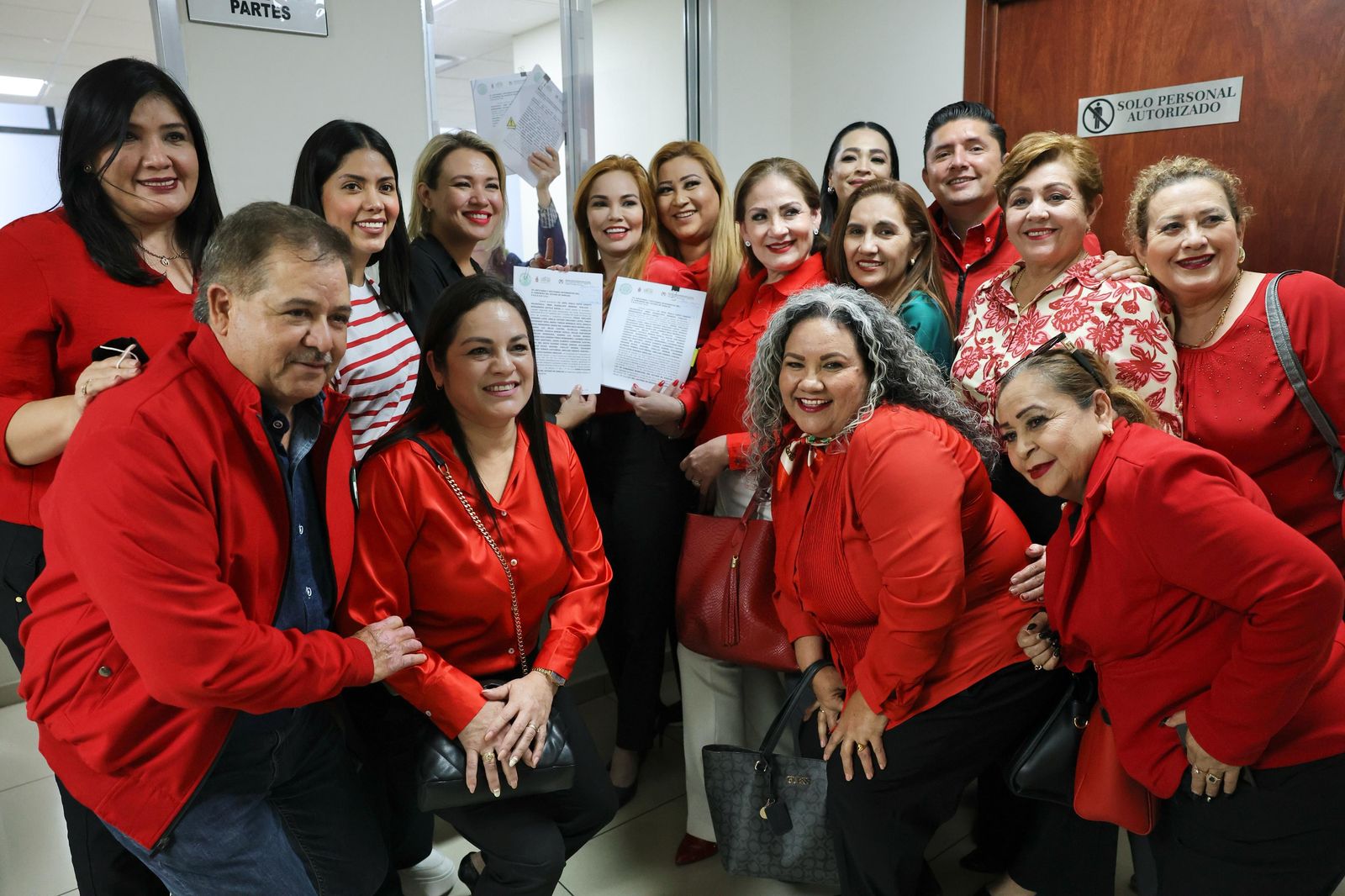 - Presenta GPPRI Sinaloa iniciativa para que se realice Cabildo Abierto en los 20 municipios.