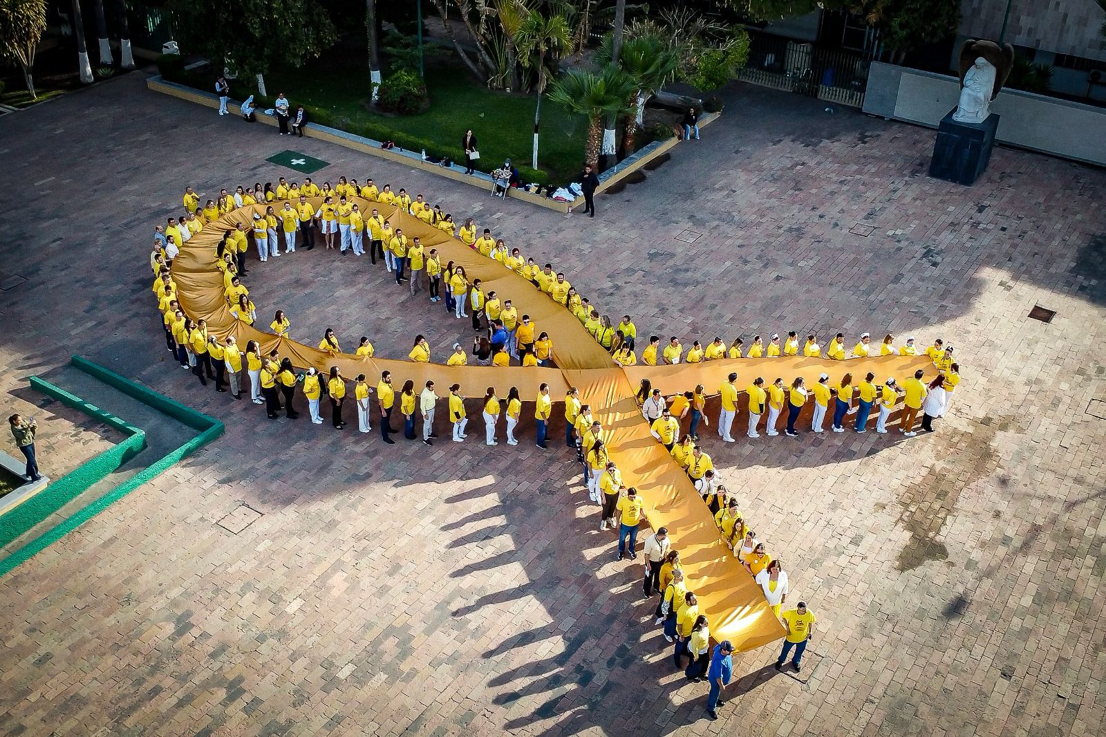 En el marco del Día Internacional contra el Cáncer Infantil, el Gobierno de Sinaloa reafirma su compromiso con la detección oportuna, el tratamiento y la protección de las infancias que enfrentan esta enfermedad. Con el respaldo del Gobernador Rubén Rocha Moya, se inauguró la Primera Jornada de Oncología Pediátrica con el objetivo de fortalecer la atención médica especializada para niñas y niños diagnosticados con cáncer.