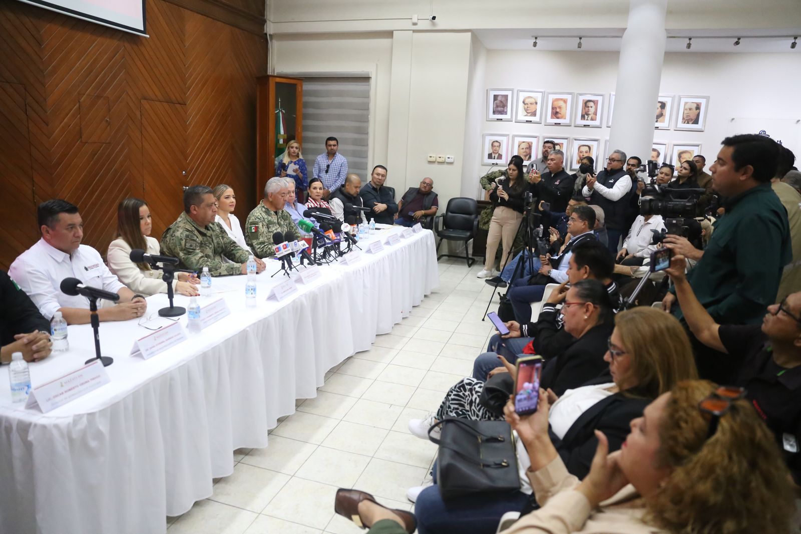 – La Presidenta Municipal reafirma que el puerto es un lugar seguro y abierto para el turismo y la inversión