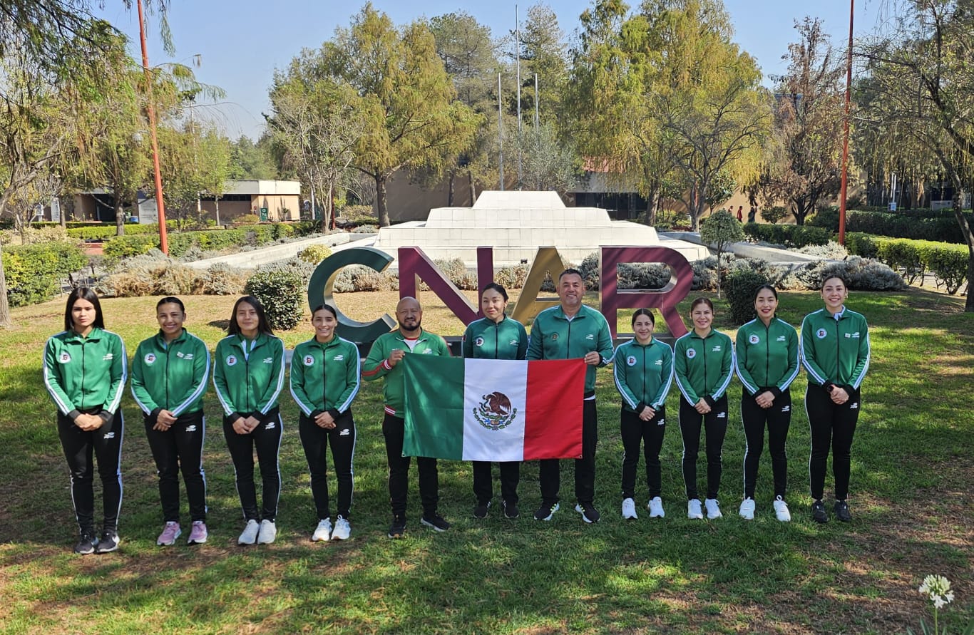 - La boxeadora mazatleca, campeona nacional en peso mosca, viaja junto al entrenador olímpico, Radamés Hernández, al Campeonato Mundial de Boxeo Femenil IBA 2025, que se llevará del 6 al 18 de marzo, en Serbia