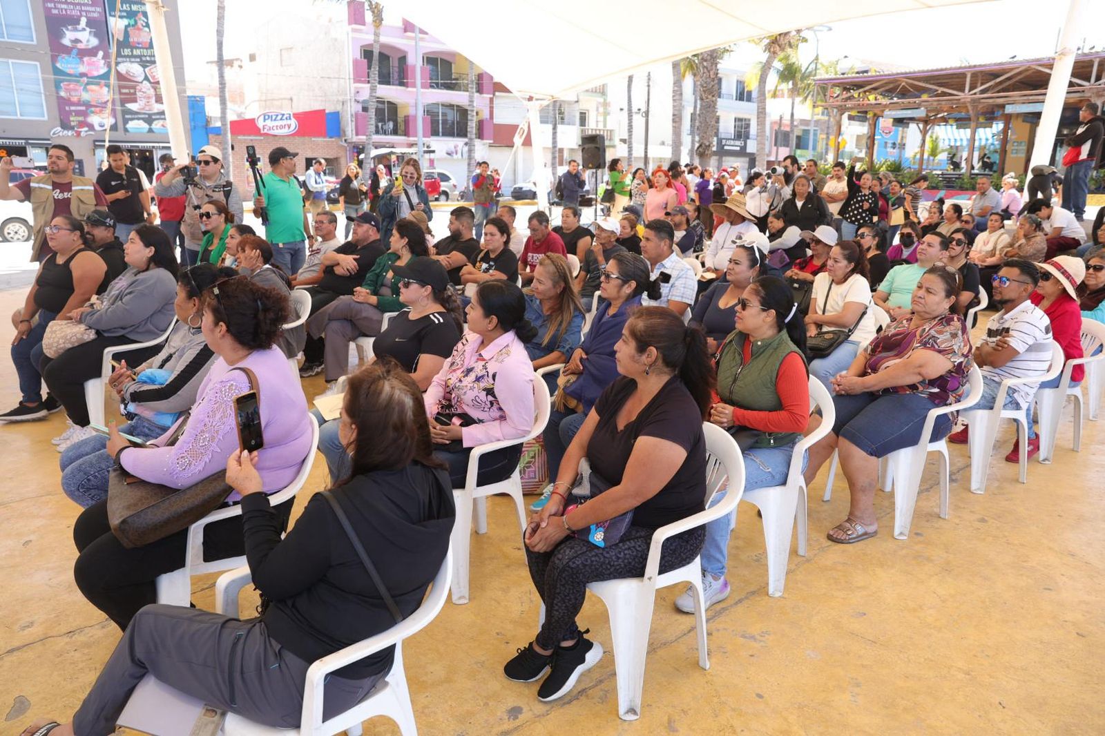 El programa de reactivación económica implementado por el gobernador Rubén Rocha Moya en Sinaloa, ya rinde frutos, manifestó  el secretario de Economía Ricardo “Pity” Velarde Cárdenas, al hablar de una mejora en ventas y en el reporte de recuperación de empleos formales.
