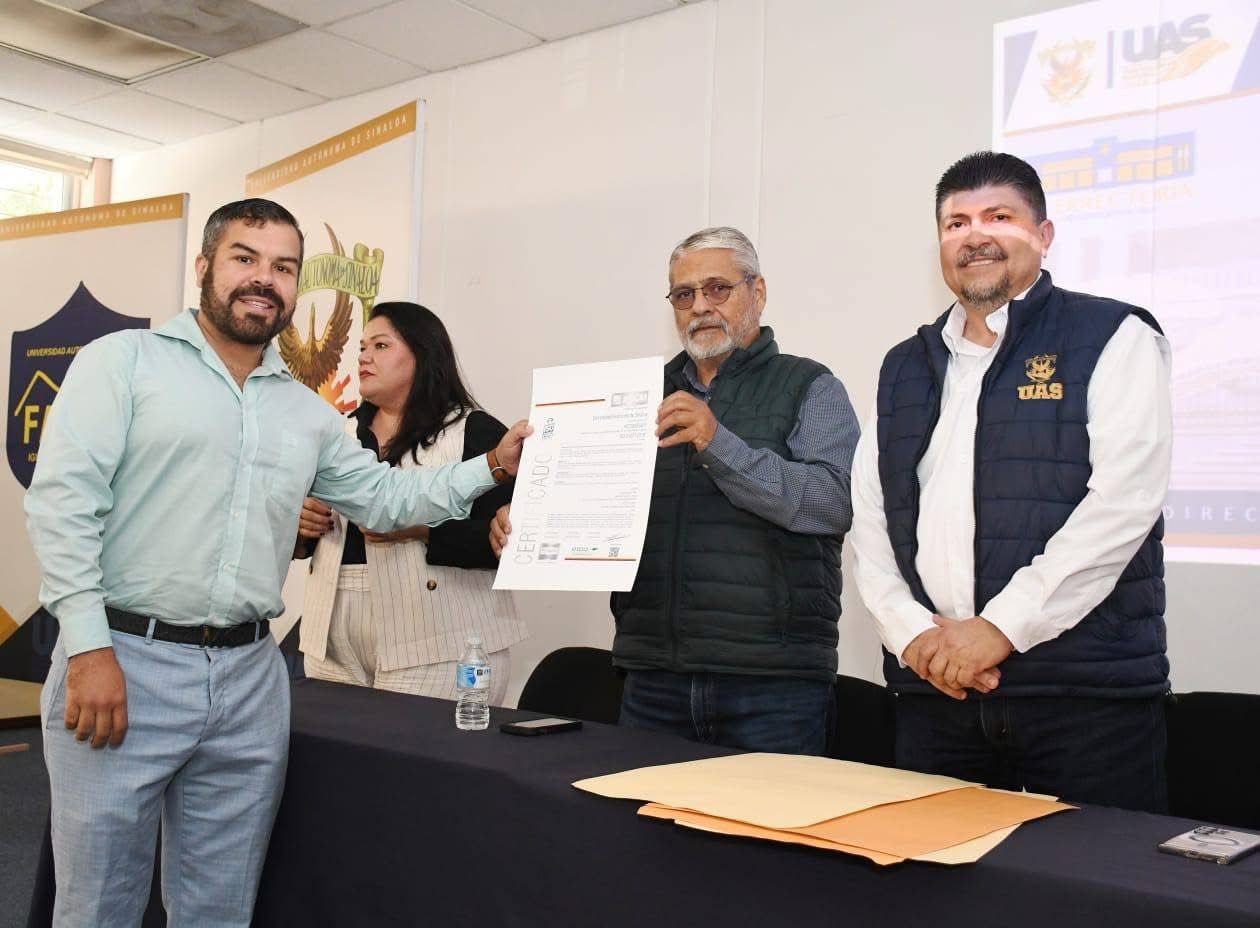 La Universidad Autónoma de Sinaloa (UAS), llevó a cabo el Encuentro Regional sobre Experiencias de Brigadistas de Servicio Social Universitario, en la Unidad Regional Sur (URS).