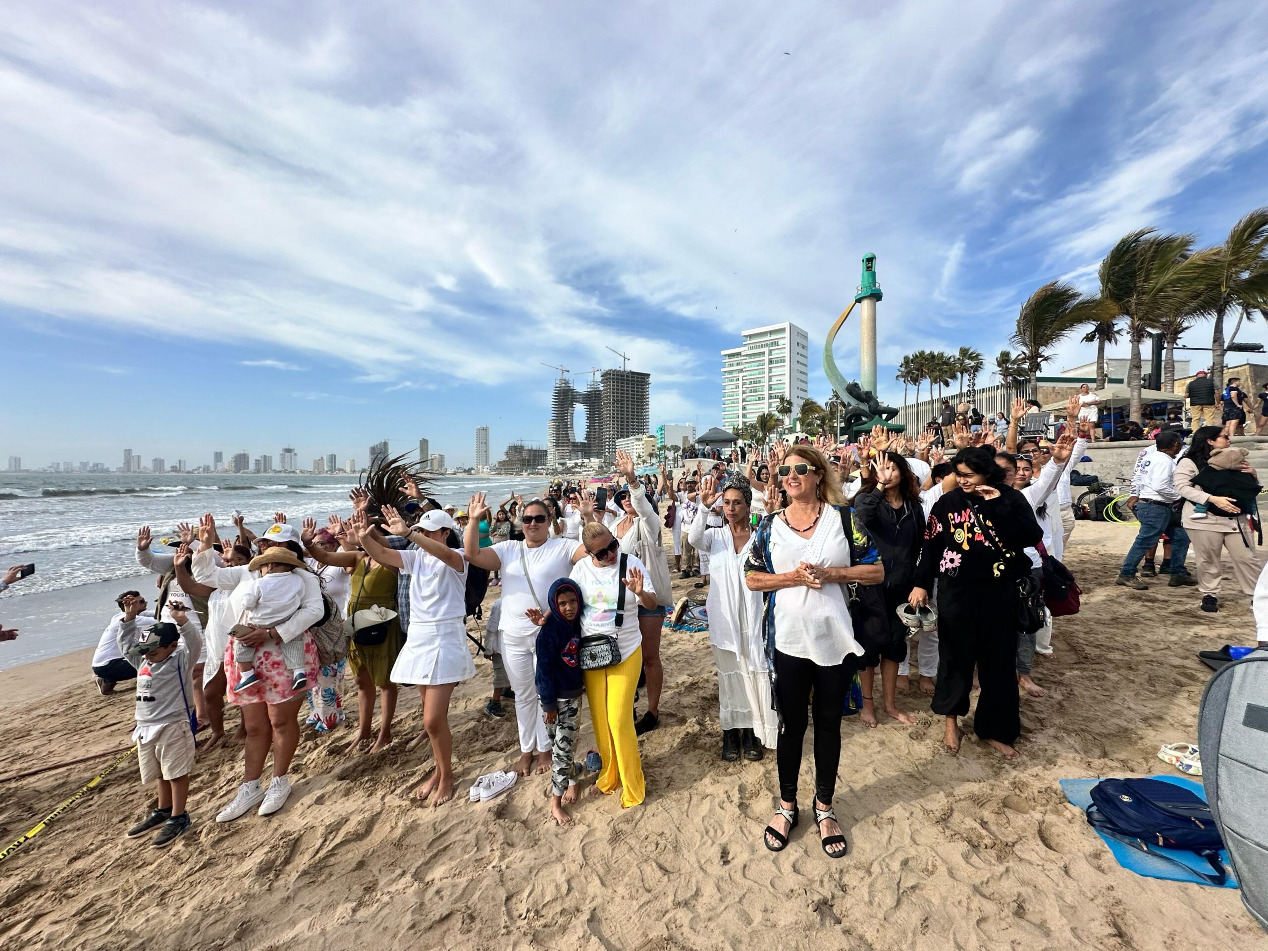 - Celebra Mazatlán Equinoccio de Primavera con un Encuentro Cultural y Ambiental
- La Presidenta Municipal, Estrella Palacios Domínguez, agradece la iniciativa del Director de Operadora y Administradora de Playas, Ángel García Contreras, los grupos colectivos y expositores por realizar esta actividad, que abona para que Mazatlán tenga un lugar mejor para vivir