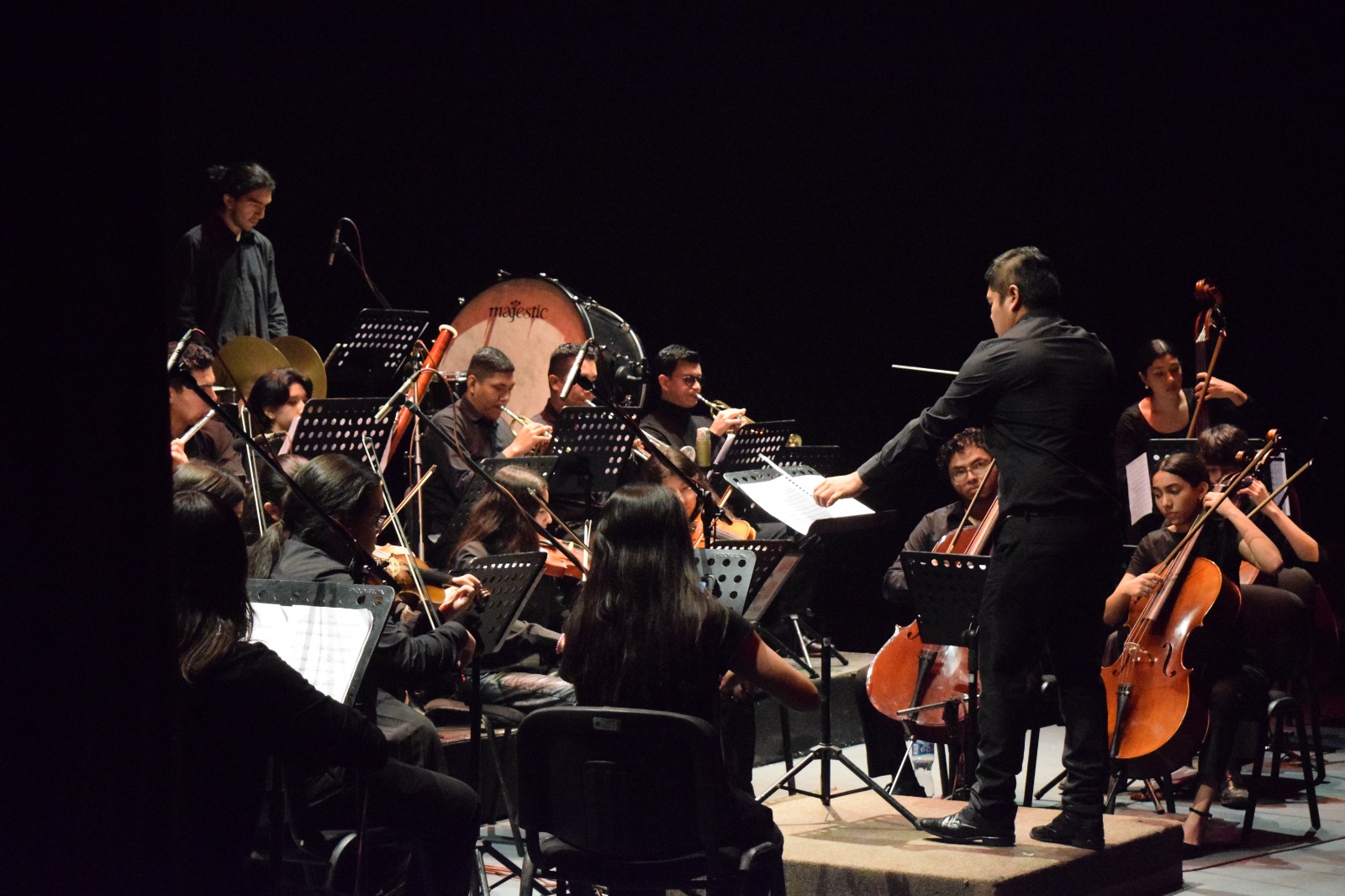 -	Talento local inspira a futuras generaciones en el "Encuentro con las Artes"