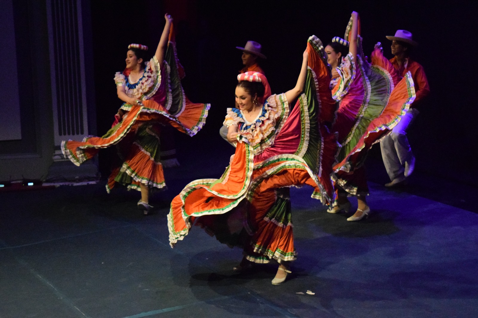 -	Talento local inspira a futuras generaciones en el "Encuentro con las Artes"