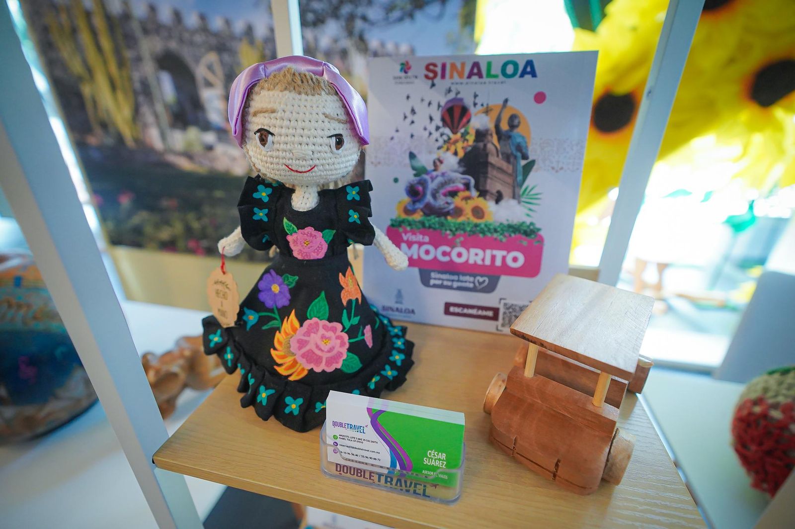 Con el objetivo de impulsar la presencia comercial de los artesanos sinaloenses, la Secretaría de Economía del Gobierno del Estado participa en la exposición "Manos Creativas" en Punto México, un espacio cultural y turístico de la Secretaría de Turismo del Gobierno de México.