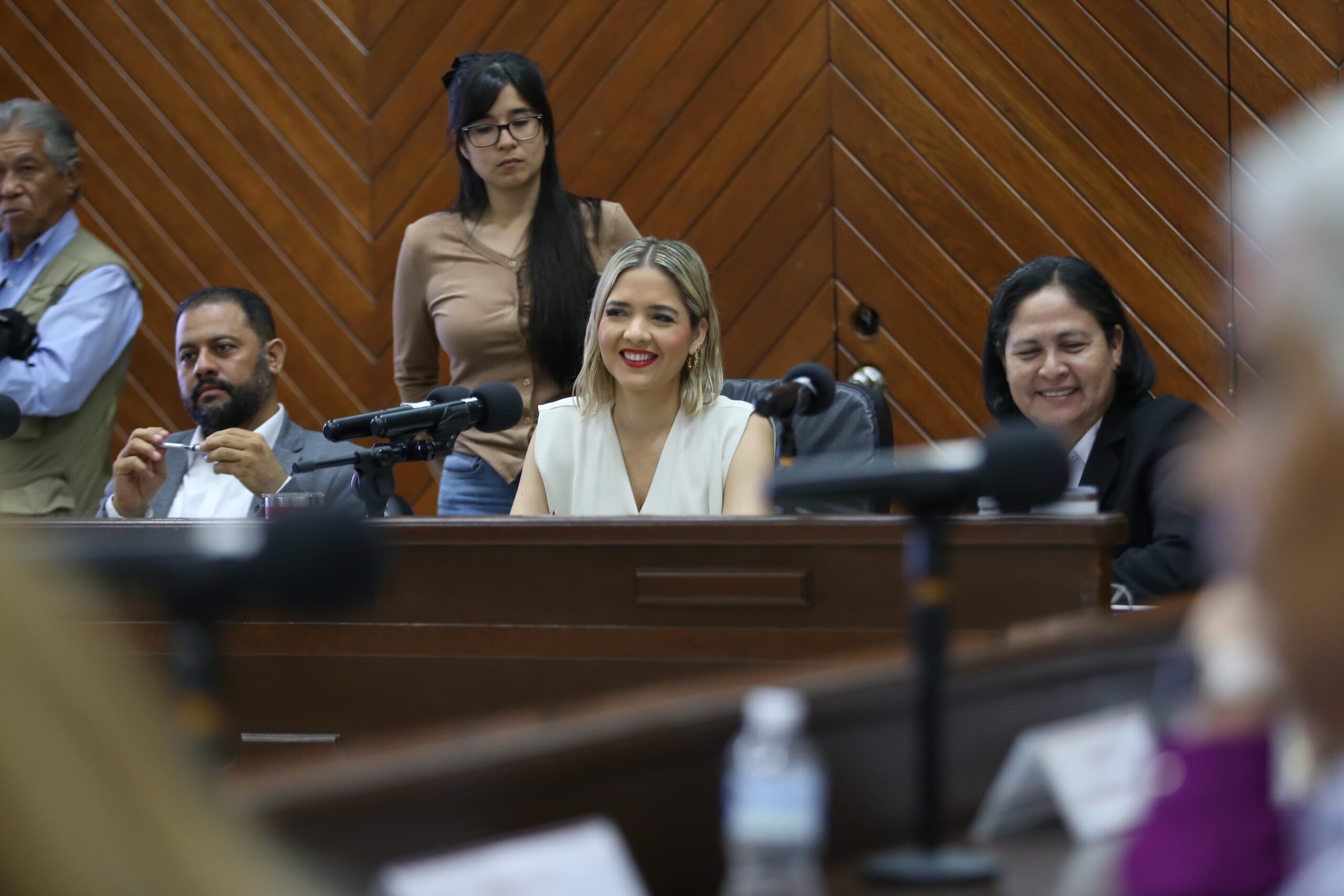 En sesión ordinaria, los ediles autorizan 10 dictámenes, relacionados con pensiones y jubilaciones de trabajadores del Ayuntamiento y la Secretaría de Seguridad Pública