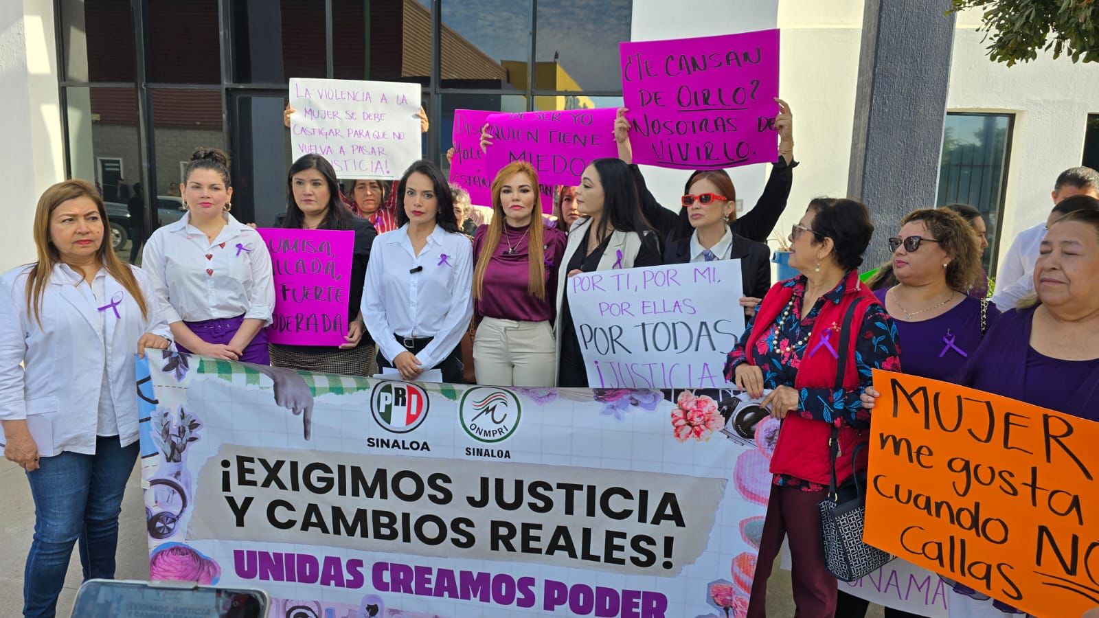- Exigen atención y un alto a la violencia contra las mujeres en Sinaloa.
- Los gobiernos de morena le han fallado al pueblo: Paola Gárate.