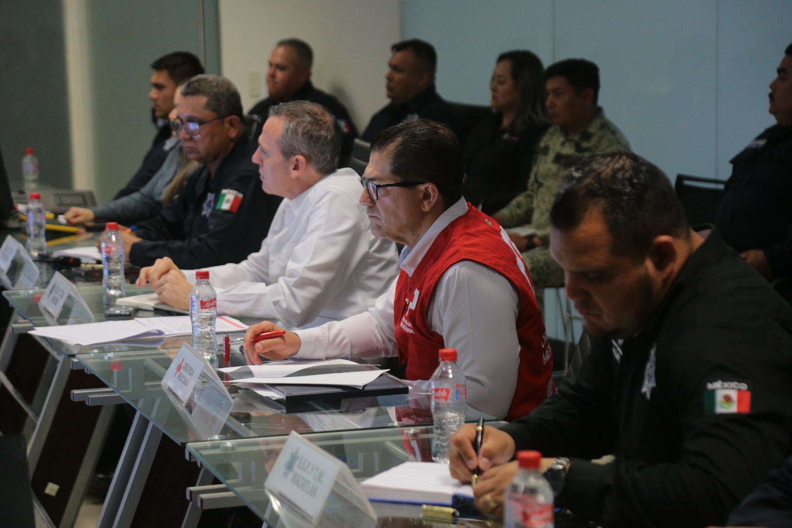 Este viernes se reunieron en la sede de la SSP Sinaloa funcionarios federales, estatales y municipales de los ámbitos de seguridad, protección civil y emergencias para afinar detalles del Plan General Operativo de Semana Santa 2025.