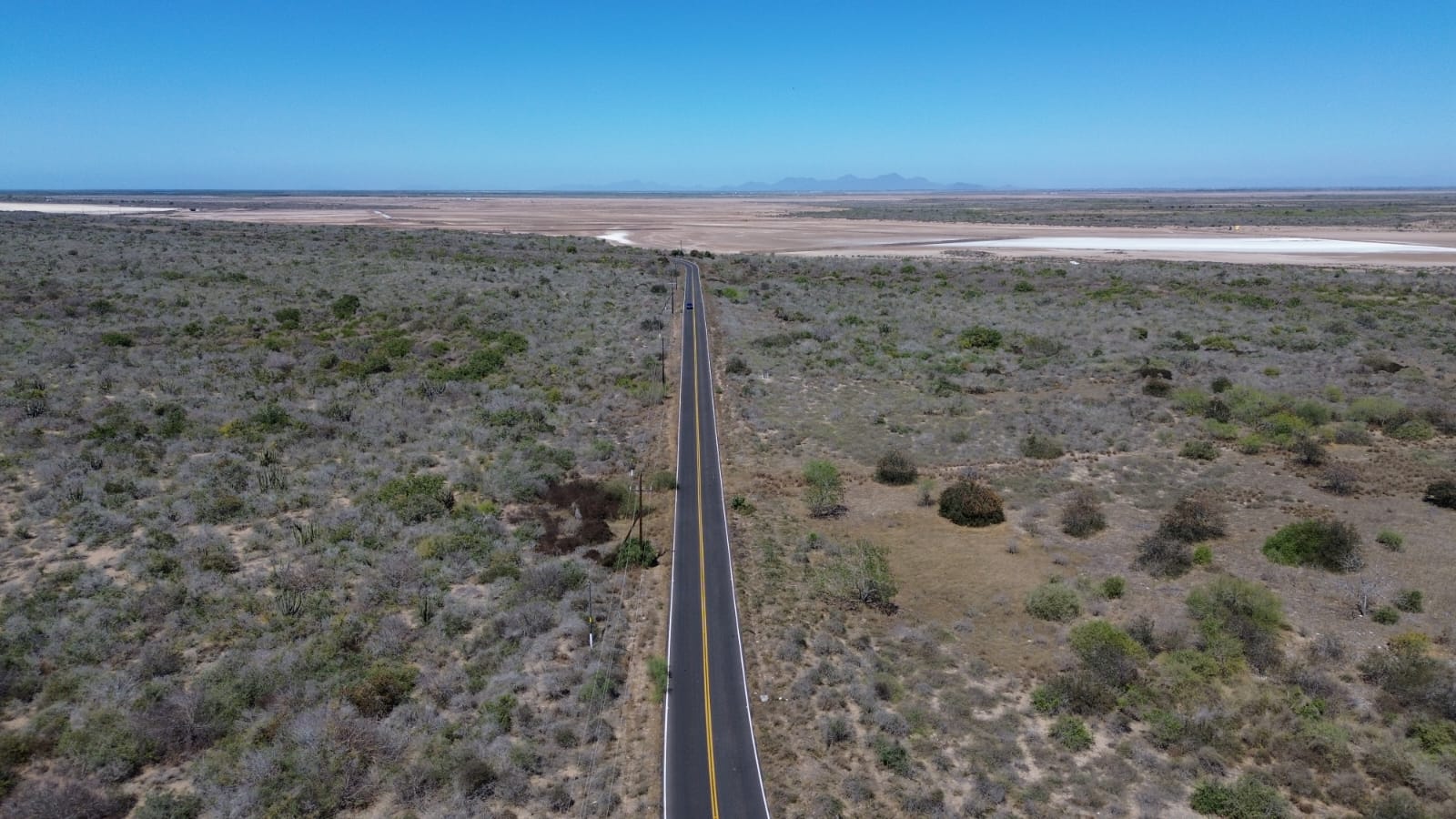 Gobierno del Estado concluirá este sábado la rehabilitación de carreteras a 63 destinos turísticos, informó el Secretario de Obras Públicas, Raúl Montero Zamudio.