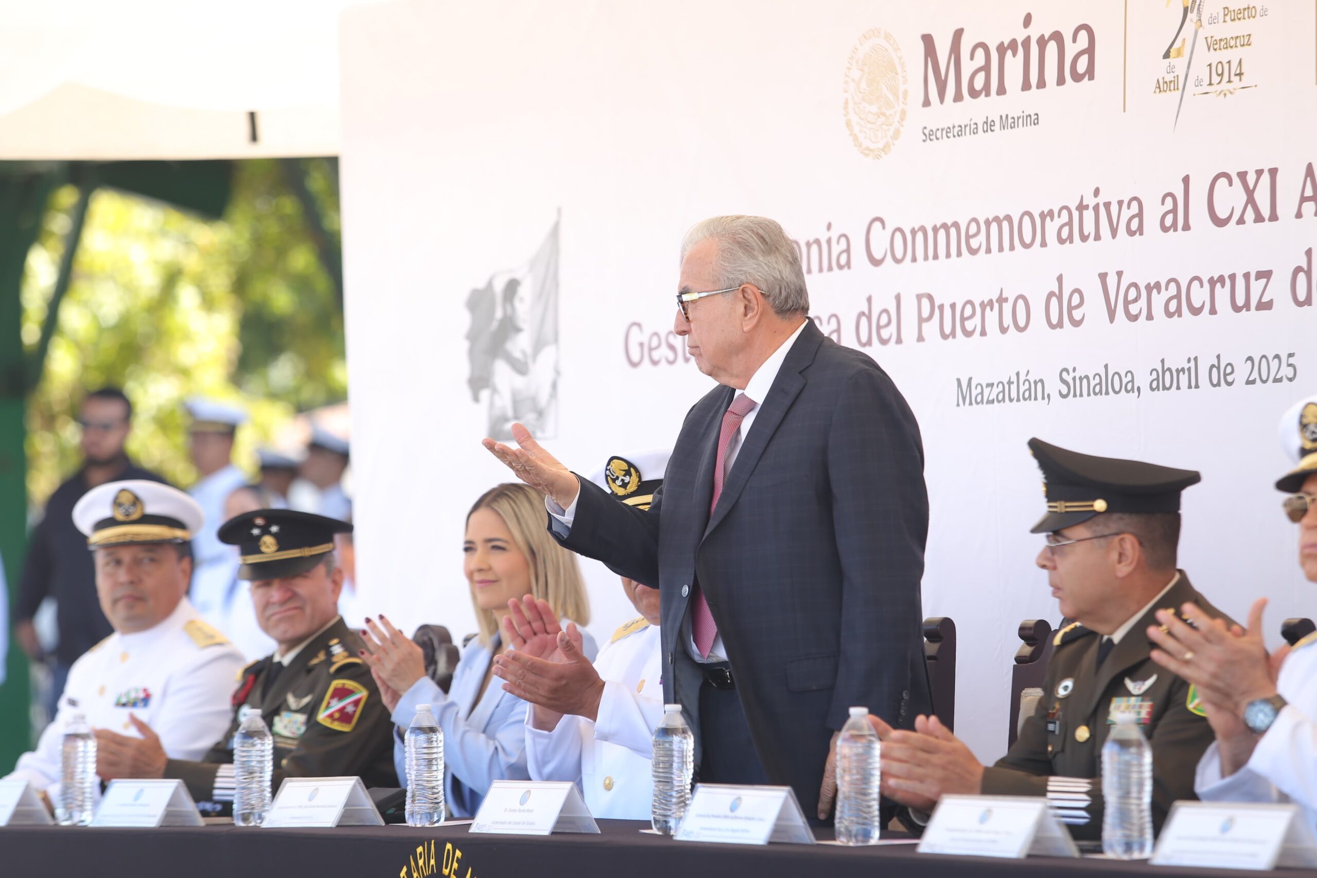 El gobernador Rubén Rocha Moya dio a conocer que fueron superadas las expectativas que se tenían para Semana Santa, pues de 2 millones 100 mil paseantes que se esperaban, en total fueron más de 2 millones 360 mil turistas quienes disfrutaron de las distintas playas, balnearios, centros recreativos y centros ceremoniales mayo yoreme que hay en el estado.