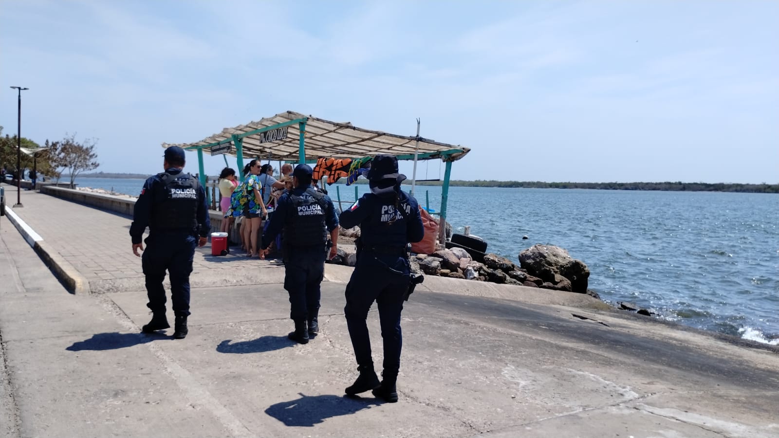 El Operativo de Seguridad coordinado por autoridades de los tres niveles de gobierno permitió mantener el orden en playas y balnearios, destacando la participación de 172 elementos