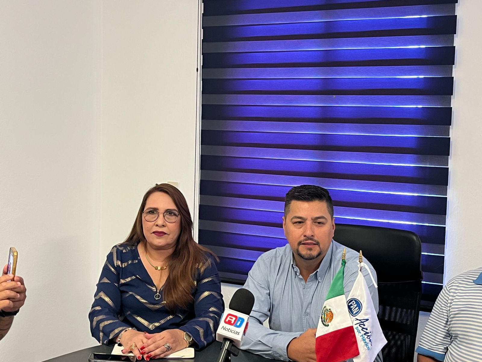 “Debe haber un plan de ordenamiento, donde se aplique el reglamento de construcción. Estamos a favor del desarrollo, pero de un desarrollo ordenado, donde la autoridad cumpla su función de ser moderadores del crecimiento”, expresó.
