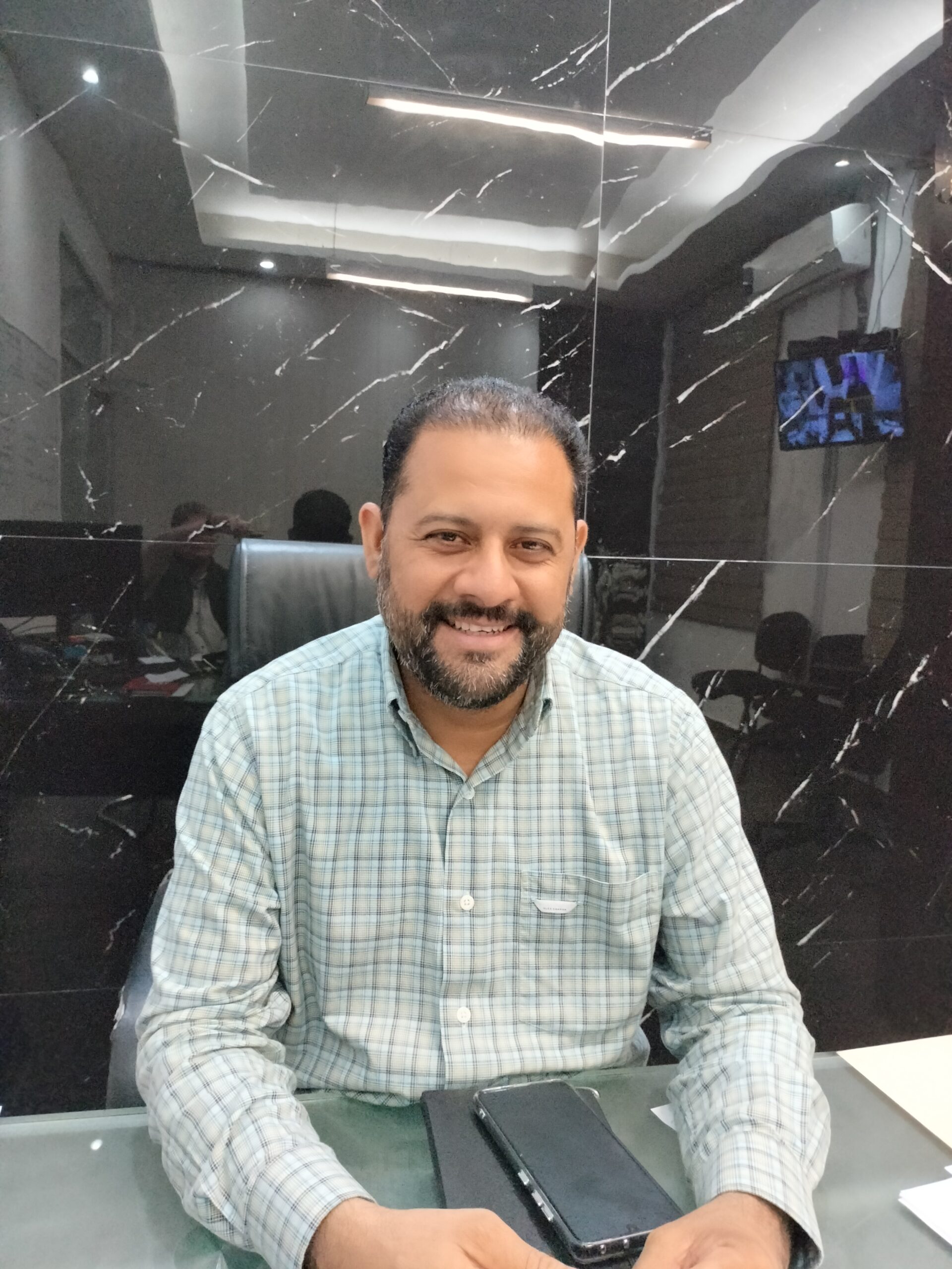 -	Las demandas son una pesada carga financiera y la intención es no dejar demandas heredadas, señala el Secretario del Ayuntamiento.
-	Se trabaja en acciones que den certeza jurídica tanto en obras como en viviendas.
