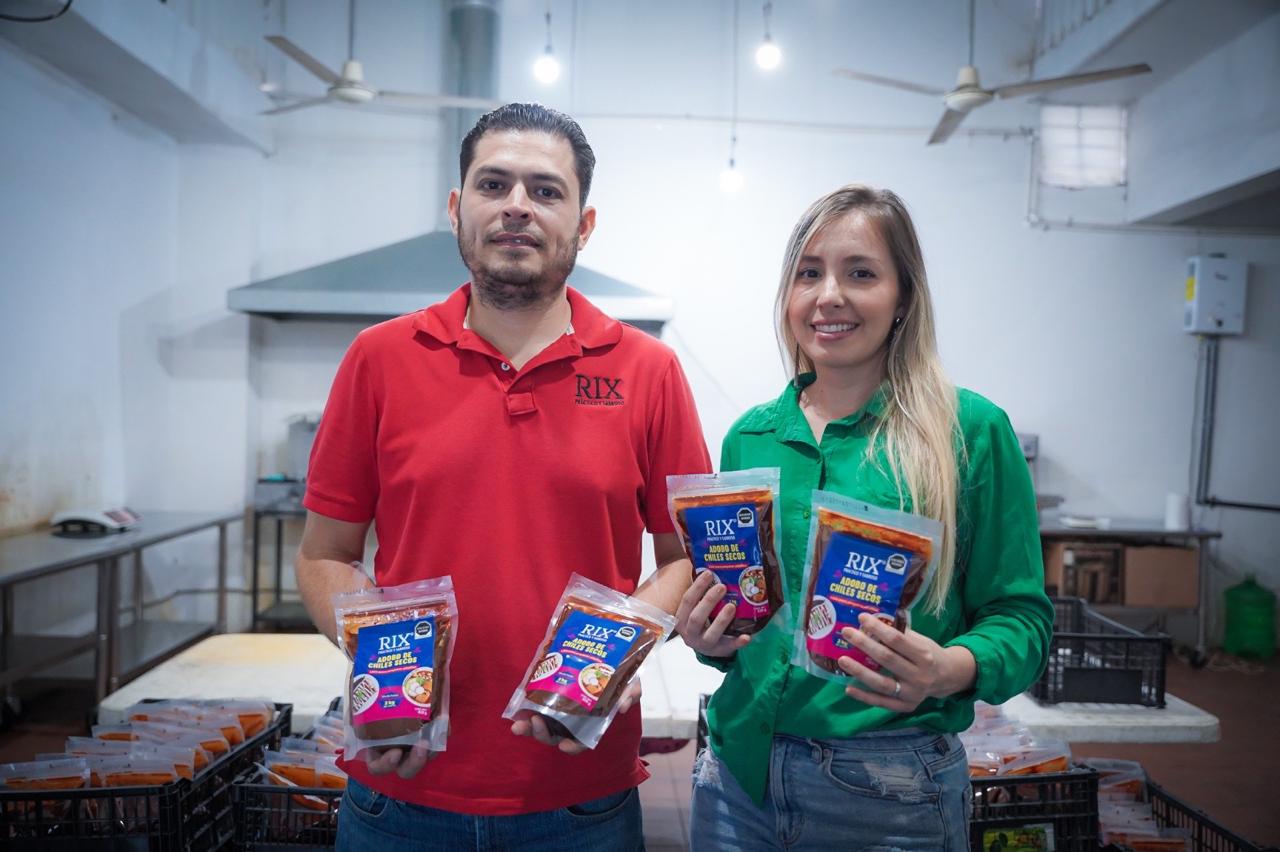 Con el objetivo de fortalecer la identidad regional, promover el consumo de productos hechos en Sinaloa y respaldar a las micro, pequeñas y medianas empresas del estado, el Gobierno de Sinaloa, a través de la Secretaría de Economía, lanza la campaña "Primero lo Nuestro”.
