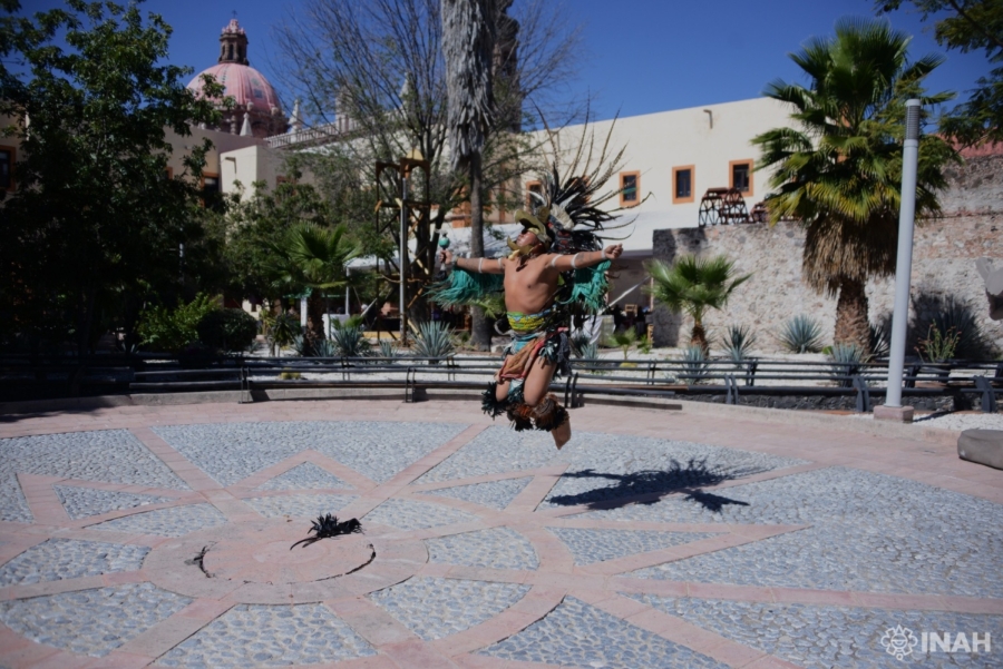 Los ayoyotes han vestido, desde los tiempos de la antigua Mesoamérica, a los danzantes. En la actualidad, siguen siendo empleados por las cofradías de concheros. ¡Conozcamos su historia!