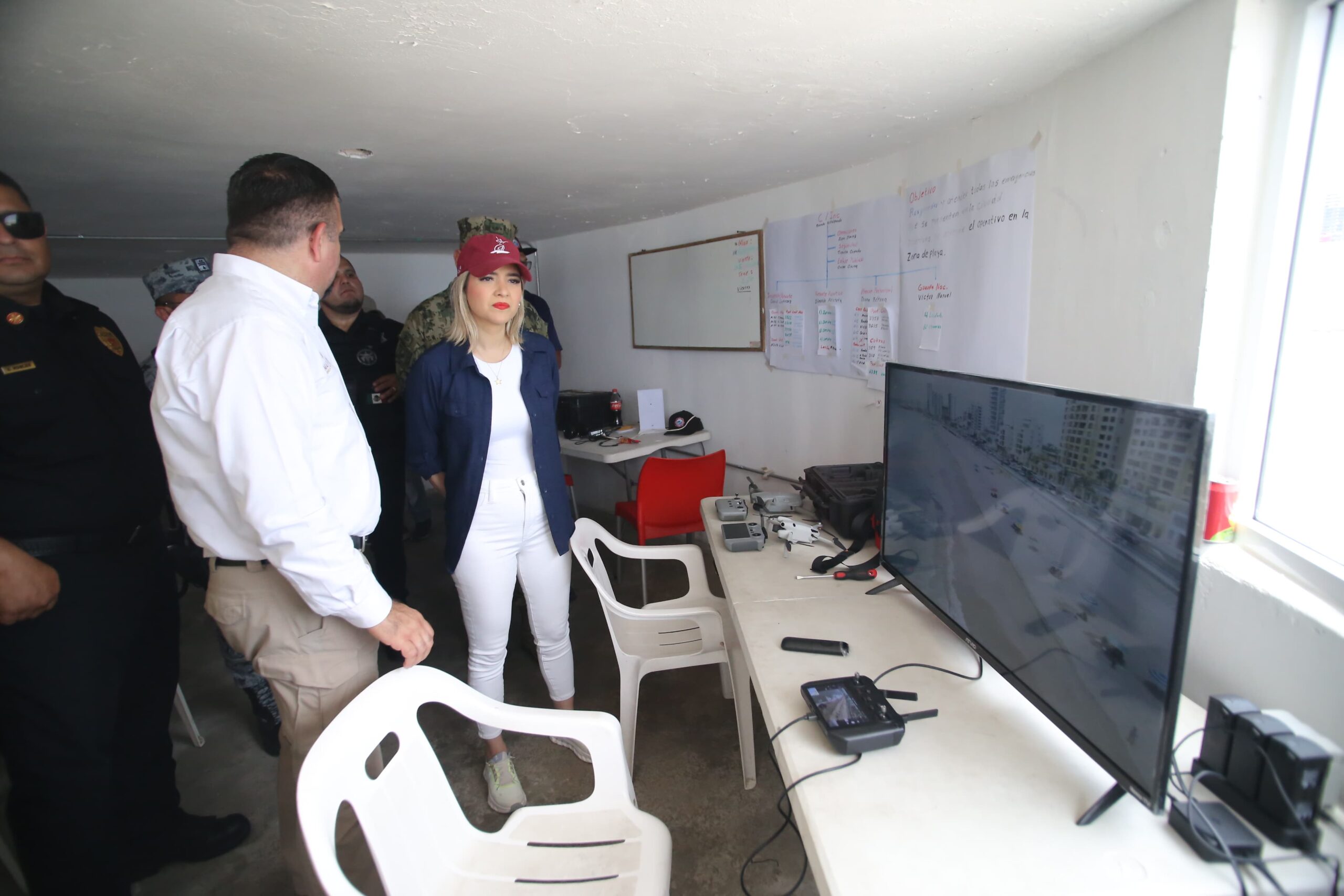 La Presidenta de Mazatlán destaca que una de las plazoletas funcionará como centro de operaciones de Protección Civil y el Escuadrón de Salvamento Acuático, adscrito a la Secretaría de Seguridad Pública y Tránsito Municipal