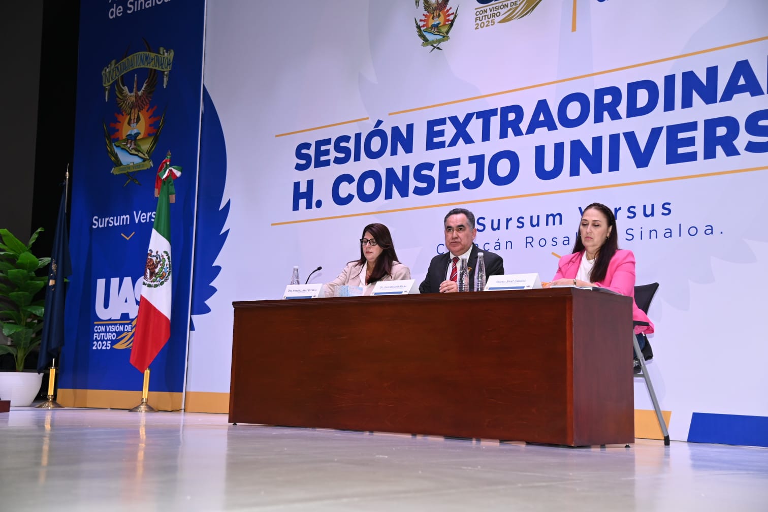 Con estricto apego a la ley y en un ambiente de institucionalidad, inicia el H. Consejo Universitario la renovación de las direcciones de 32 unidades académicas