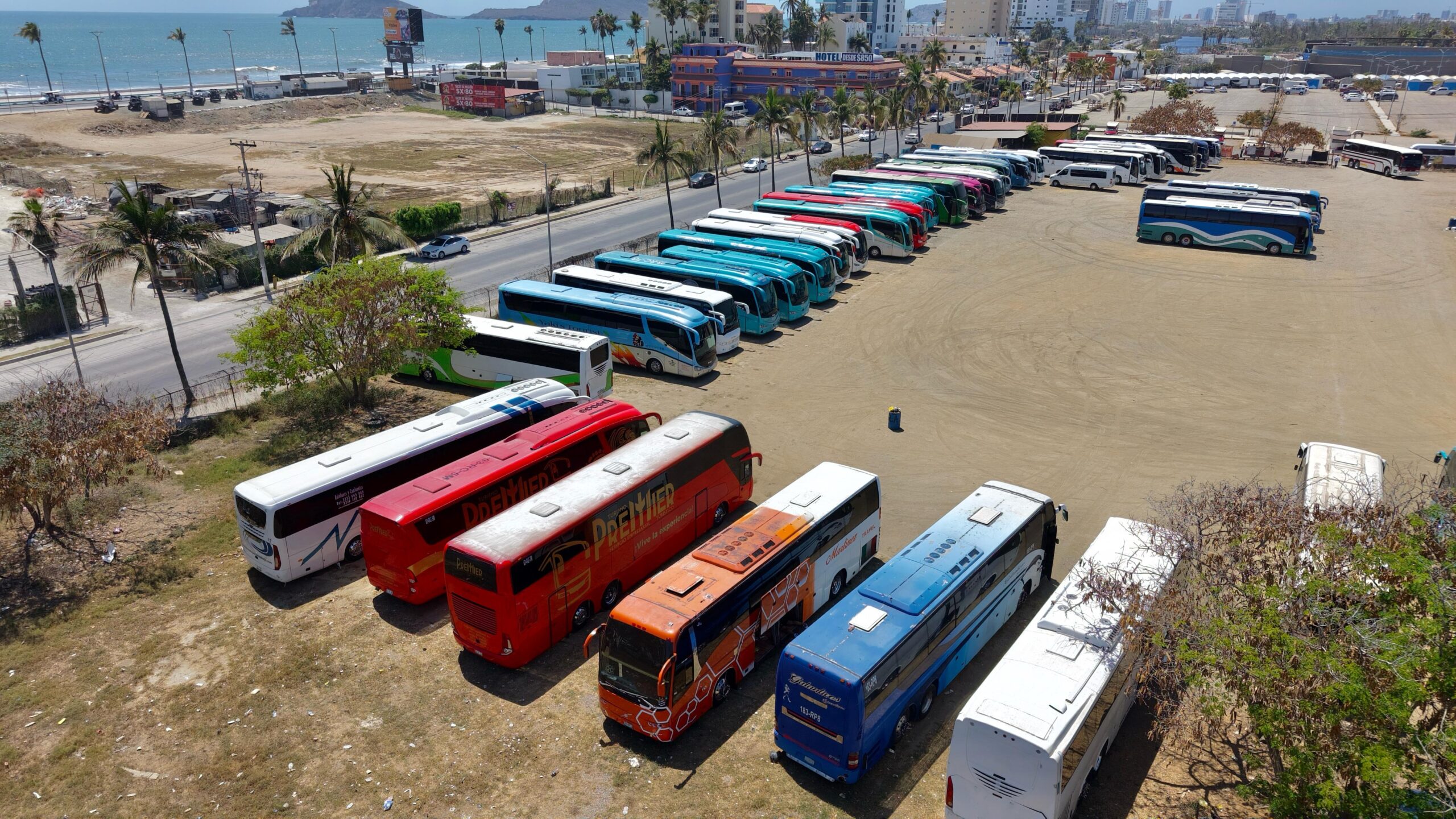 De nueva cuenta el principal destino turístico de Sinaloa, que es Mazatlán, registra desde el pasado 30 de abril y hasta el próximo domingo 11 de mayo, la visita de 10 mil 800 asistentes a la Copa Mazatlán, torneo de futbol infantil, que congrega a 250 equipos que disputan sus partidos en diferentes campos y unidades deportivas del puerto, y que gracias a esa actividad recibe una derrama económica de 52 millones de pesos.