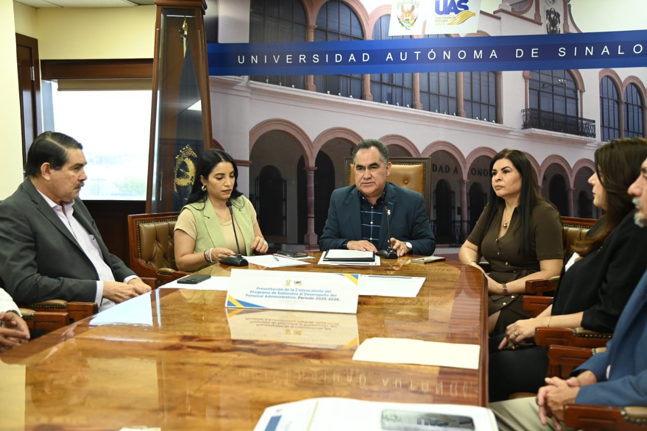 Mantiene el Rector Jesús Madueña su compromiso con la base; presenta la convocatoria del Programa de Estímulos al Desempeño del Personal Administrativo 2025-2026