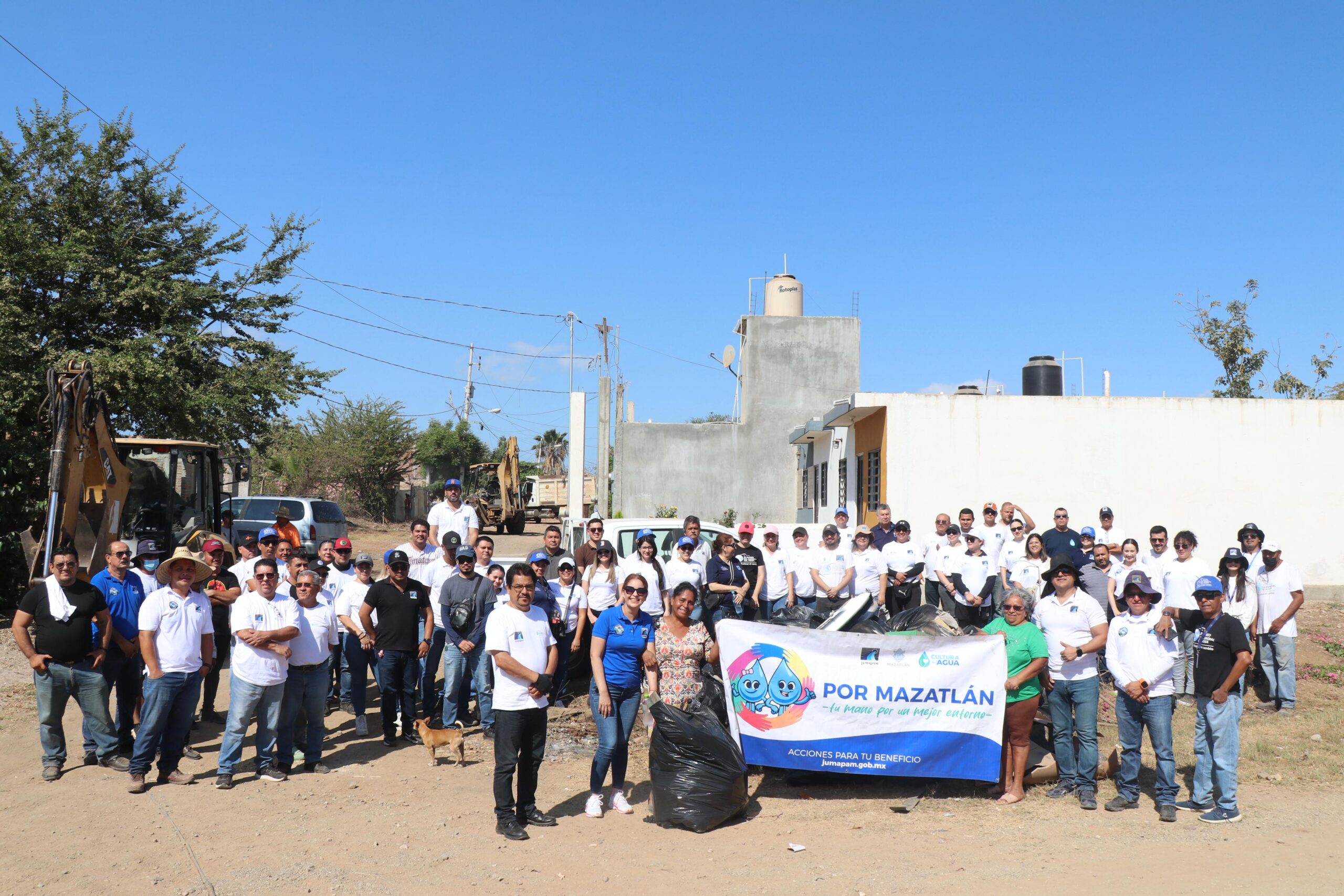 Además de evitar que la basura llegue al drenaje, en ese sector se trabajó evitar la proliferación de fauna nociva con el saneamiento de los terrenos baldíos, con apoyo de Obras Públicas