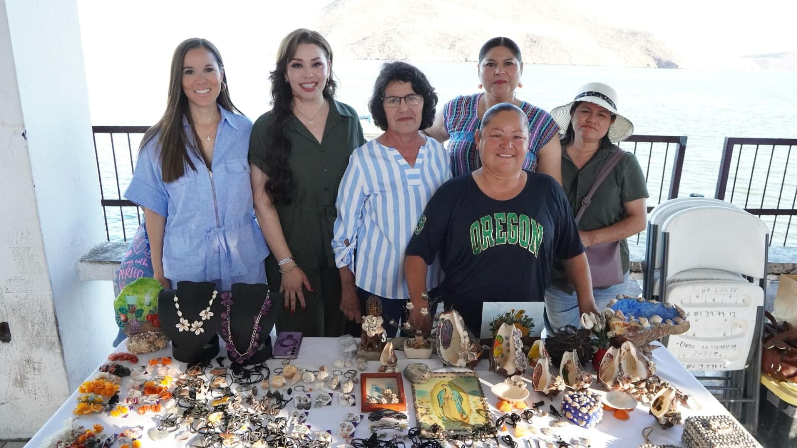 La secretaria de turismo estatal, Mireya Sosa Osuna, realizó un recorrido por Topolobampo y Los Mochis, donde se reunió con hoteleros, integrantes de cámaras empresariales y prestadores de servicios turísticos