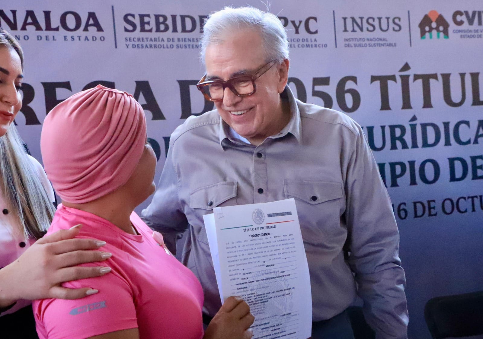 Con entrega de títulos de propiedad del gobierno de Rubén Rocha, más de 19 mil familias al fin tienen certeza jurídica patrimonial