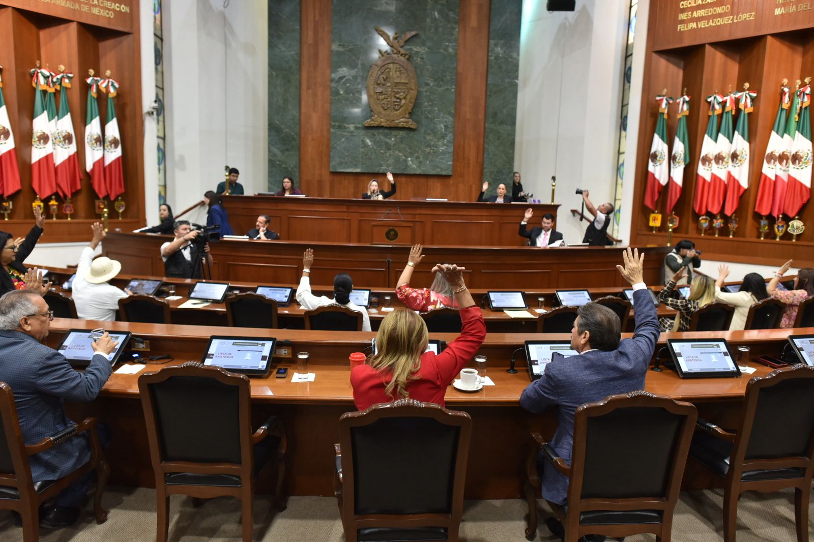 La iniciativa, presentada por diputadas y diputados del Grupo Parlamentario de Morena y que fue dictaminada por la Comisión de Igualdad, Género, Diversidad Sexual e Inclusión establece ampliar las conductas por las cuales se pueda considerar y sancionar a quienes ejercen violencia durante el noviazgo.