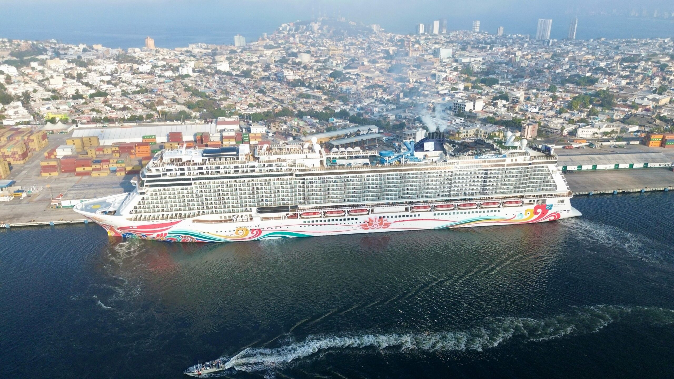 Más de 183 mil turistas han llegado por mar en 2025, dejando una derrama superior a los 285 millones de pesos y Mazatlán se consolida como joya del Pacífico para el turismo de cruceros
