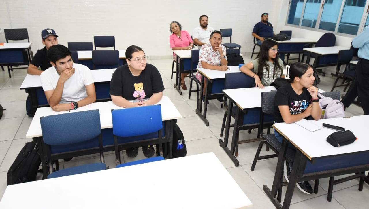 Presentan en FACIMAR ciclo de conferencias por los días del Medio Ambiente y los Océanos