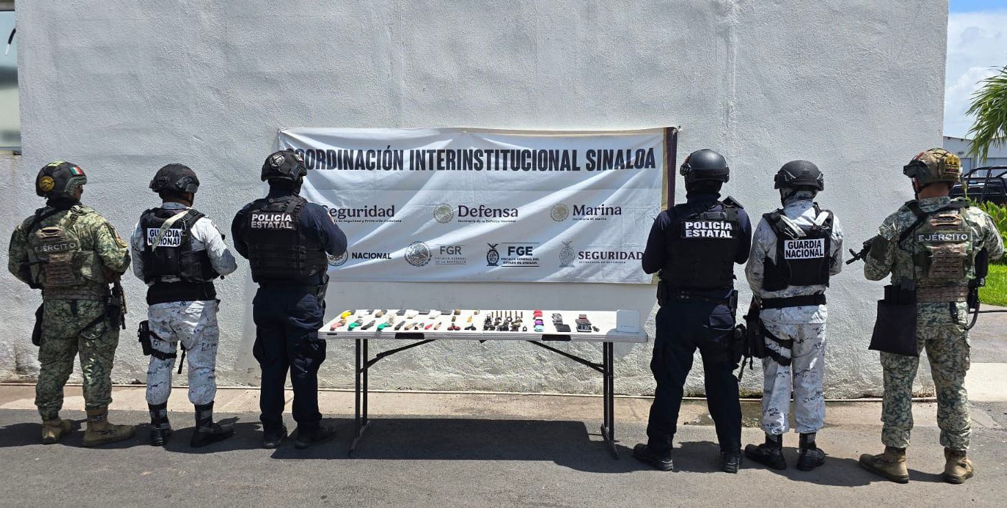 De nueva cuenta, personal de la secretaría de Seguridad Pública de Sinaloa, con el respaldo de la Policía Federal Preventiva, Guardia Nacional y Ejército Mexicano realizaron un esculque en el Centro Penitenciario de Aguaruto, Sinaloa.