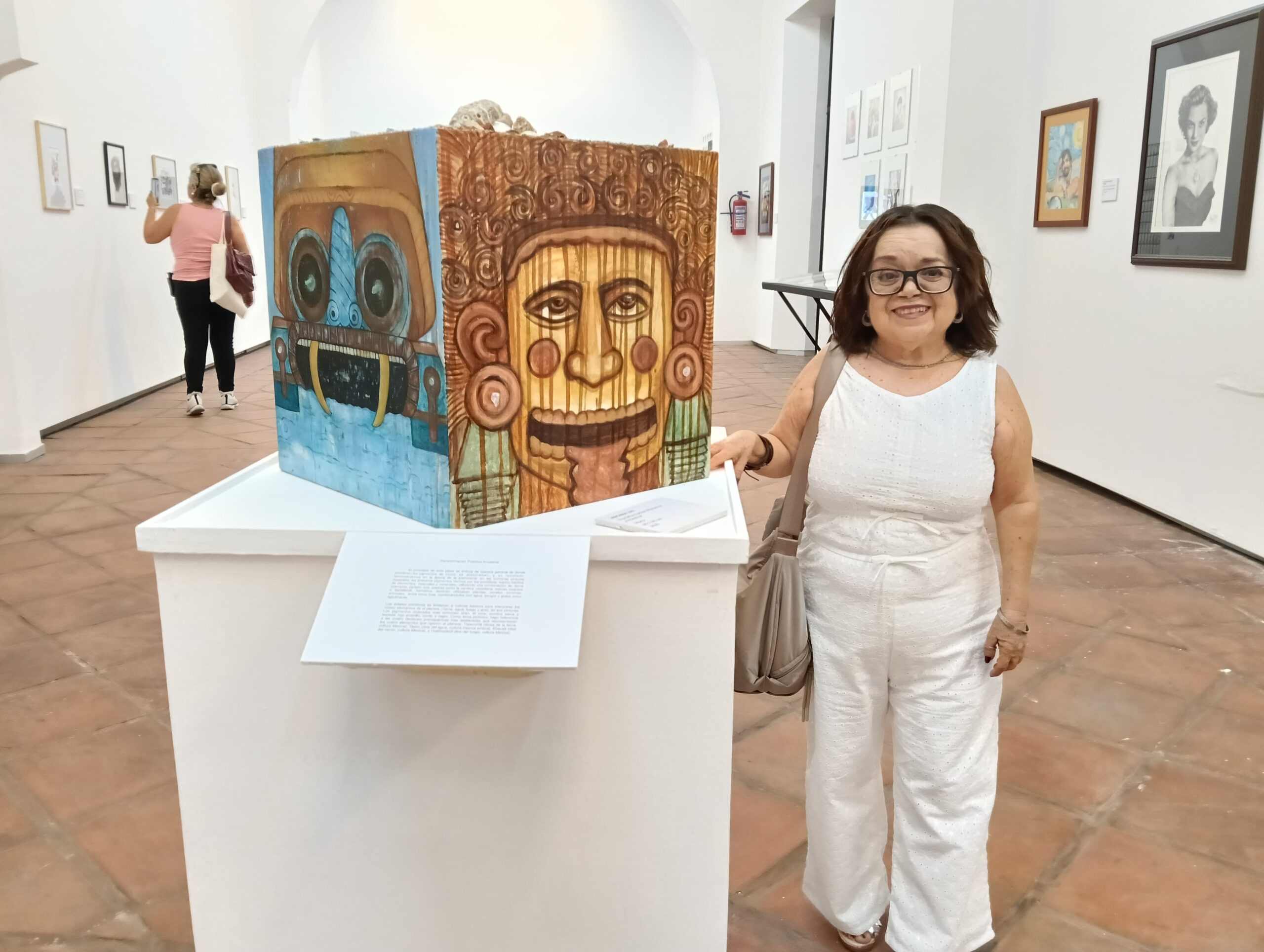 Tiene como propósito visibilizar el talento femenino en las artes visuales y crear puentes entre artistas sinaloenses