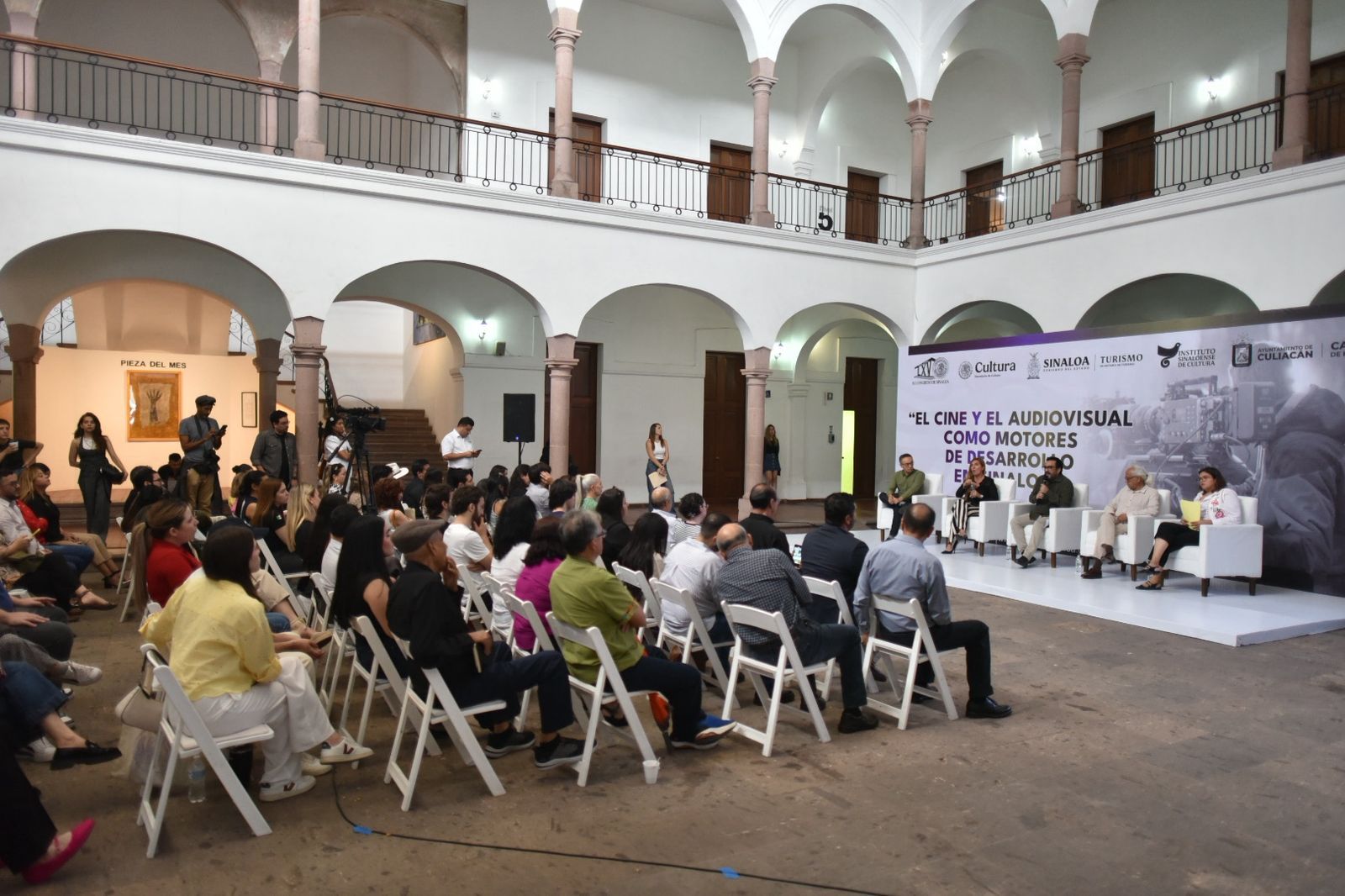 En mesas de trabajo, especialistas de la Ciudad de México brindan respaldo y asesoría técnica para la creación de la Ley de Filmaciones de Sinaloa