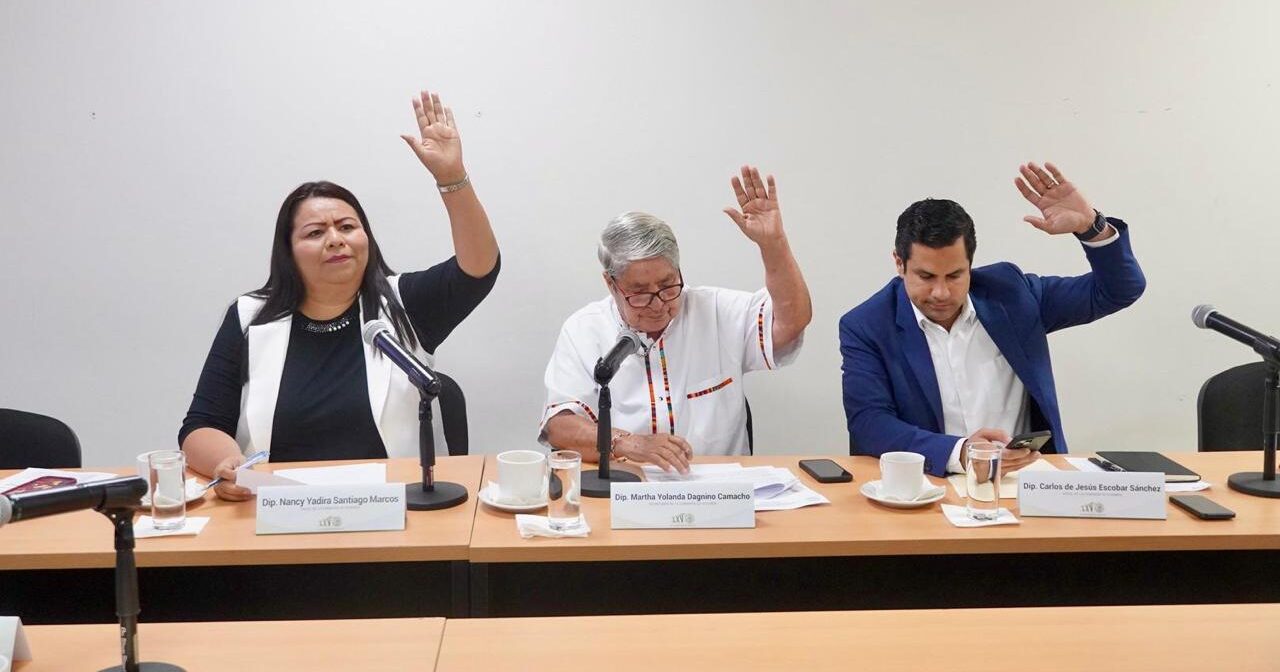 La Comisión de Vivienda del Congreso del Estado de Sinaloa aprobó por unanimidad enviar a la Dirección de Asuntos Jurídicos y Proceso Legislativo un proyecto de dictamen que reforma y adiciona disposiciones de la Ley de Vivienda del Estado de Sinaloa para incluir de manera expresa a grupos vulnerables en los programas aplicados a este tema.