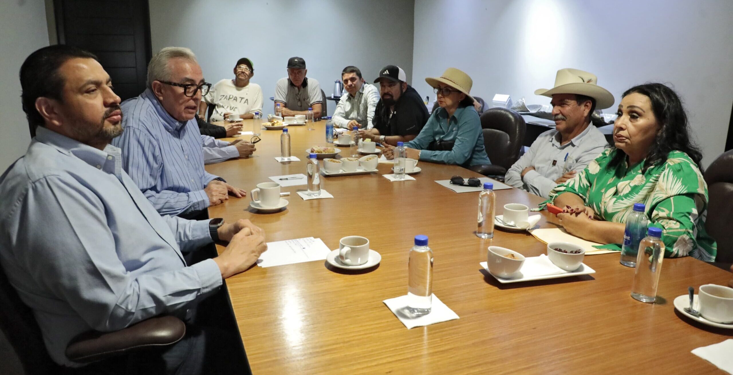Con apoyo del gobierno estatal, y por solicitud de un grupo de productores, una comitiva acudirá este jueves ante la Subsecretaría de Gobernación que dirige César Yáñez.