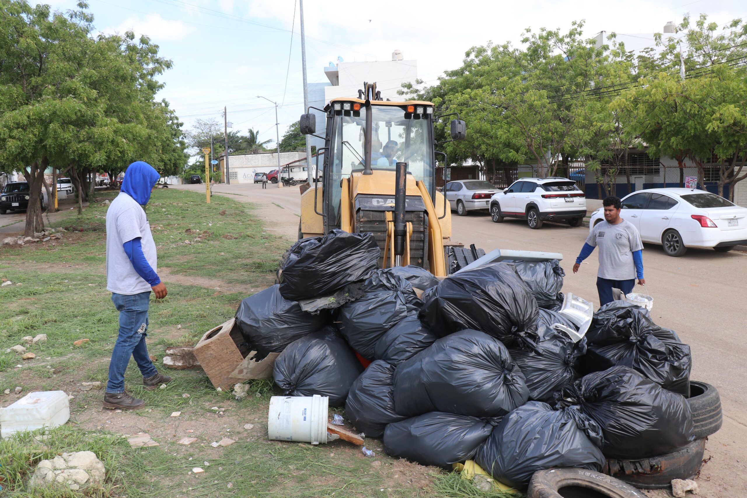 Se realiza la edición 44 de la Jornada de Servicios “Por Mazatlán, tu mano por un mejor entorno”, acumulando ya la recolección de 887 metros cúbicos de desechos sólidos