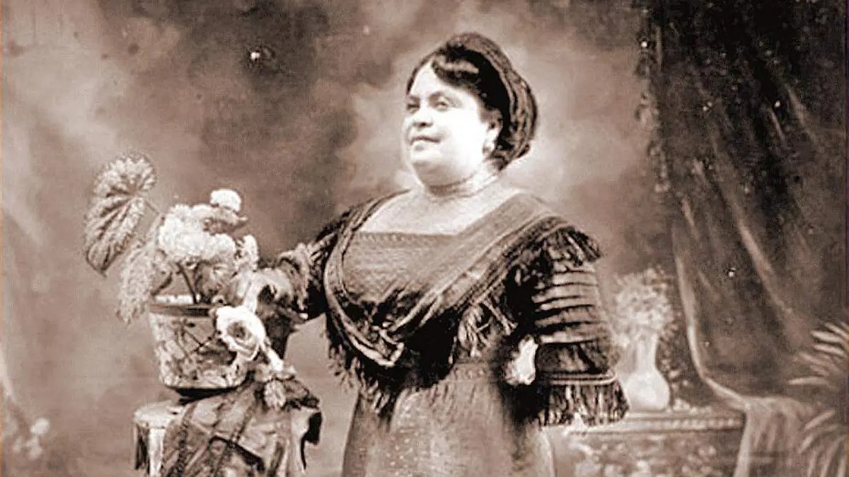 -	Este domingo se cumplieron 180 años del natalicio de María de los Ángeles Manuela Tranquilina Cirila Efrena Peralta Castera.