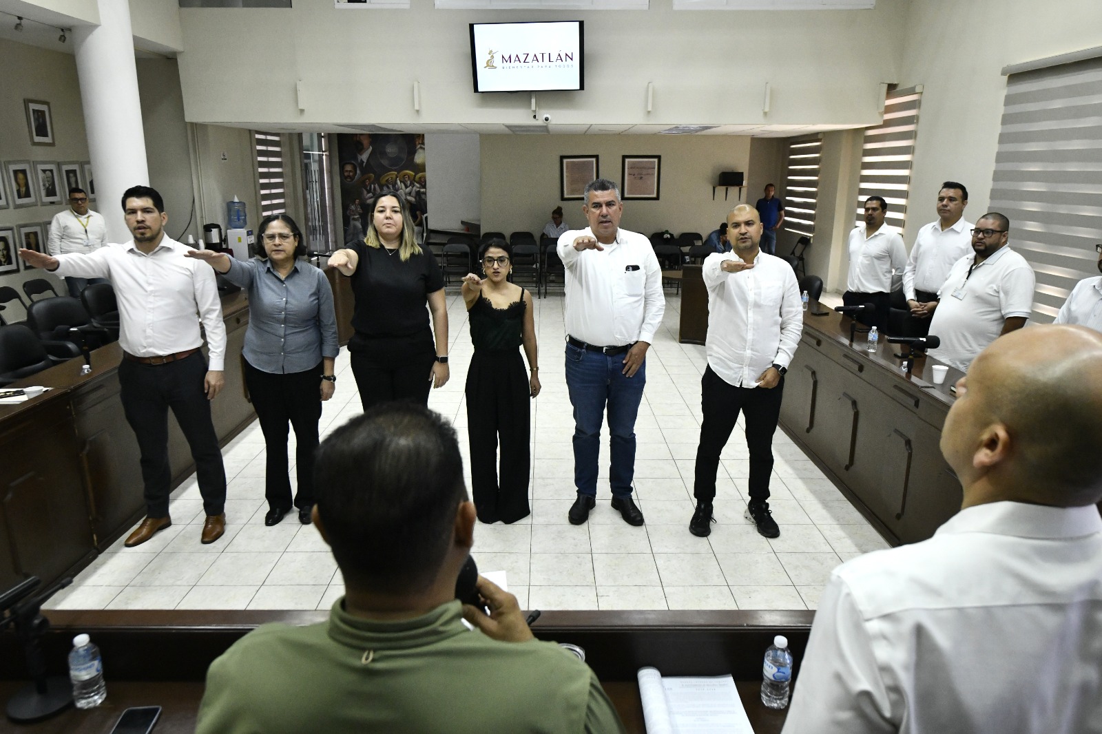 El 18 del presente se inaugura el Centro de Primera Infancia en Mazatlán.
Buscan con Comité prevenir daños en el Municipio.
Resaltan papel de Gran Acuario ante secretaria de Turismo federal.
Inicia inscripción al programa Mujeres Bienestar.
