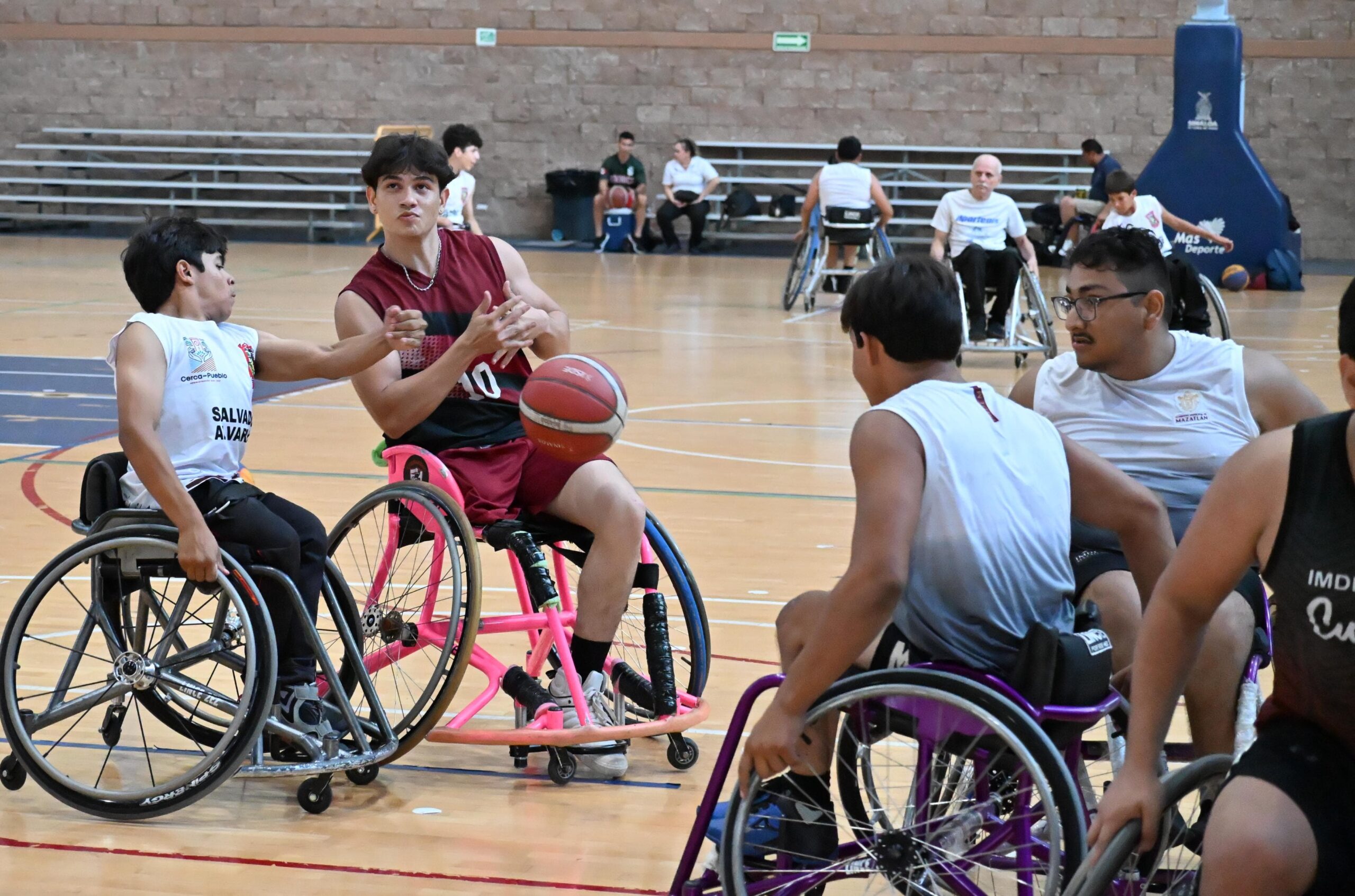 Realiza Isde cuarta concentración del equipo que participará en las finales de la Paralimpiada Nacional 2025, con la participación de seis jugadores representantes de Mazatlán