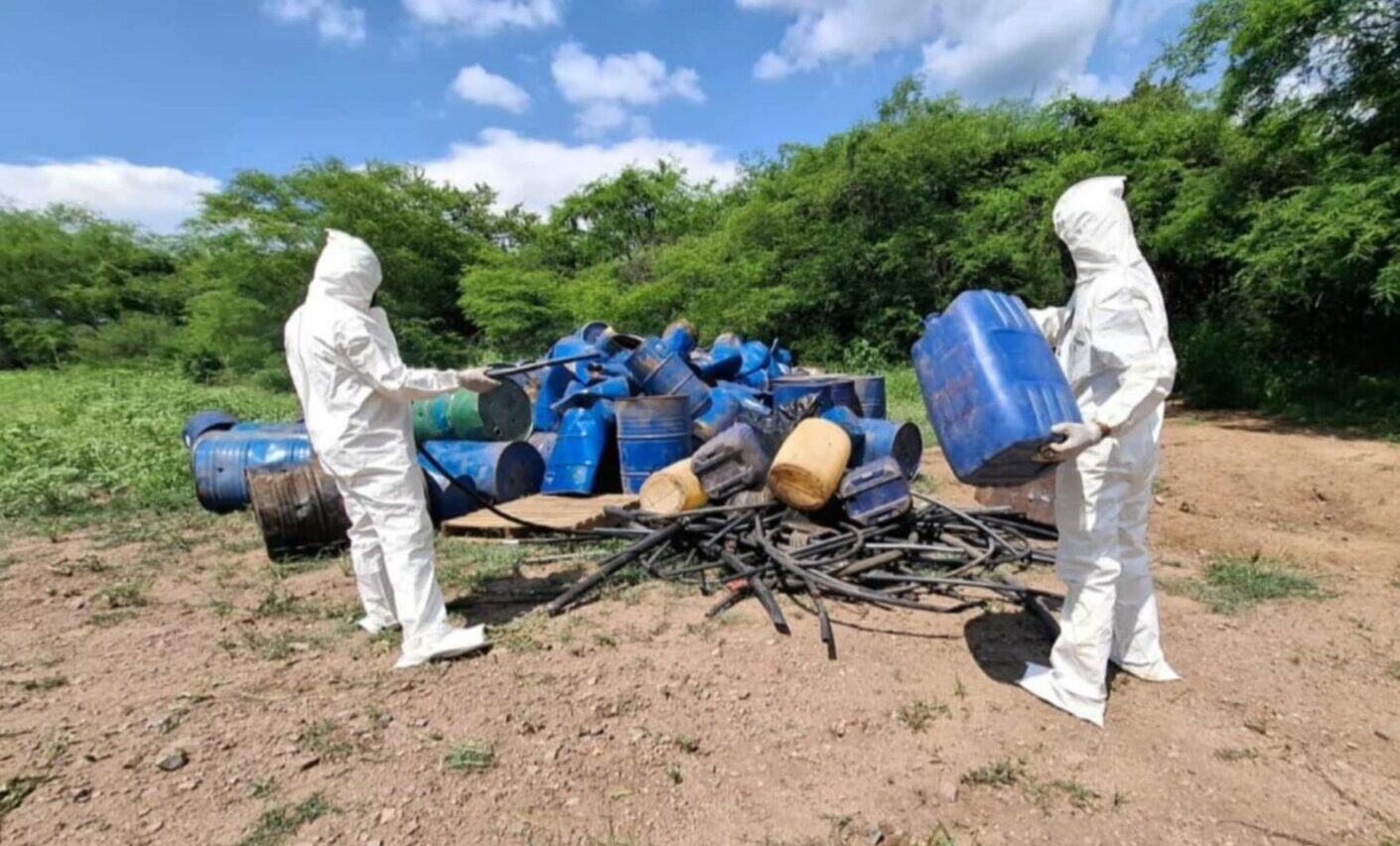 Autoridades federales y de Sinaloa anunciaron la destrucción de siete laboratorios clandestinos en dos municipios