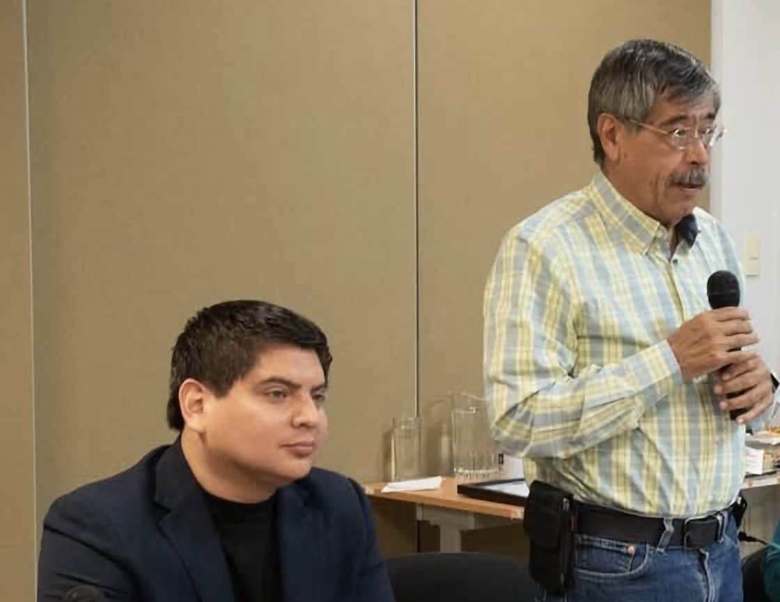 Está advertida la titular de la FGE: Claudia Zulema Sánchez Kondo, ¡Póngase las pilas!.
Podrían citarla a comparecer ante el Congreso estatal.
Impulsarán más acciones de convivencia social anuncia Rocha.
Termina penitencia de Karla Estrella con lacra diputada del PT.