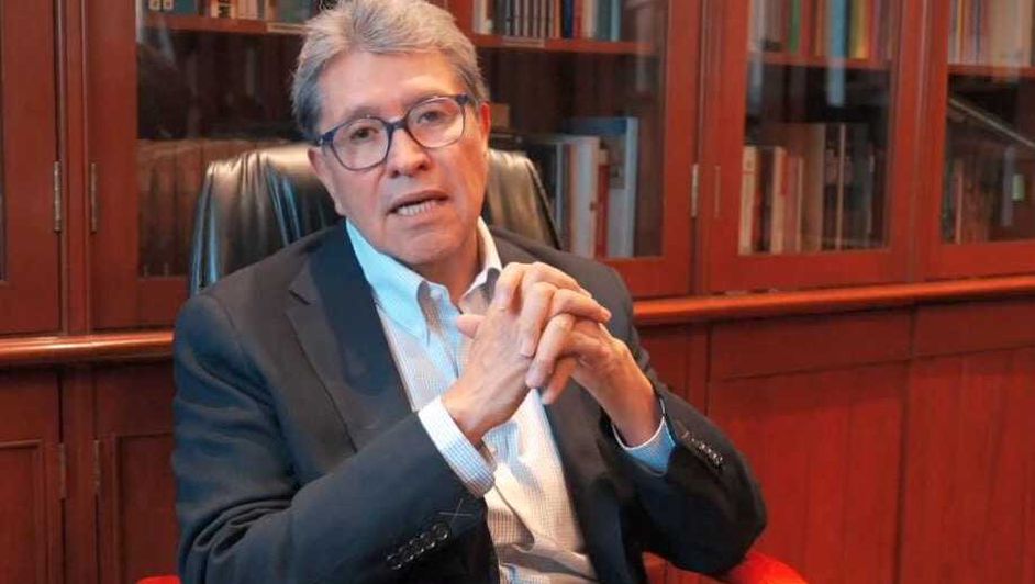 ¡En México los críticos siguen vivos!, dice diputada.
A Adán Augusto lo tiene sin cuidado la “tiznadera”.
El Andy que no le gusta que le digan junior.
Seguirá Quirino de vacaciones de lujo.
