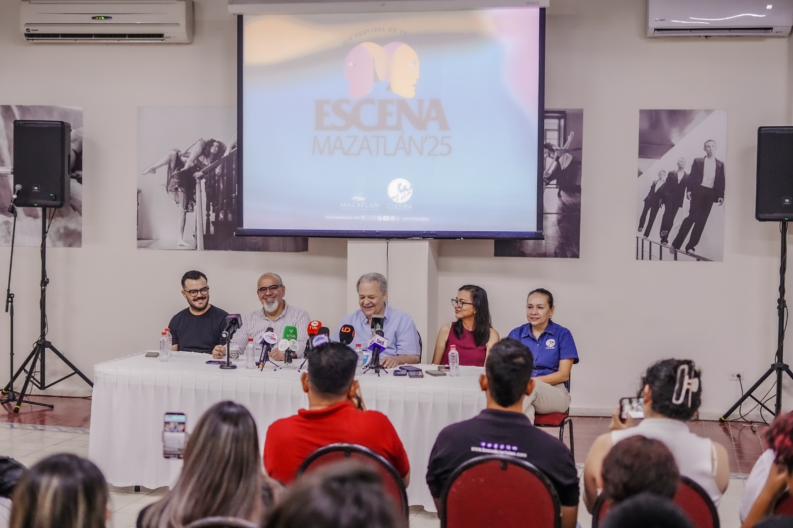 El Festival Internacional de Teatro “Escena Mazatlán”, en su XIV edición, se presenta como una respuesta a la necesidad de fortalecer la escena teatral en la ciudad, afirmó Raúl Rico González, director general del Instituto Municipal de Cultura, Turismo y Arte de Mazatlán.