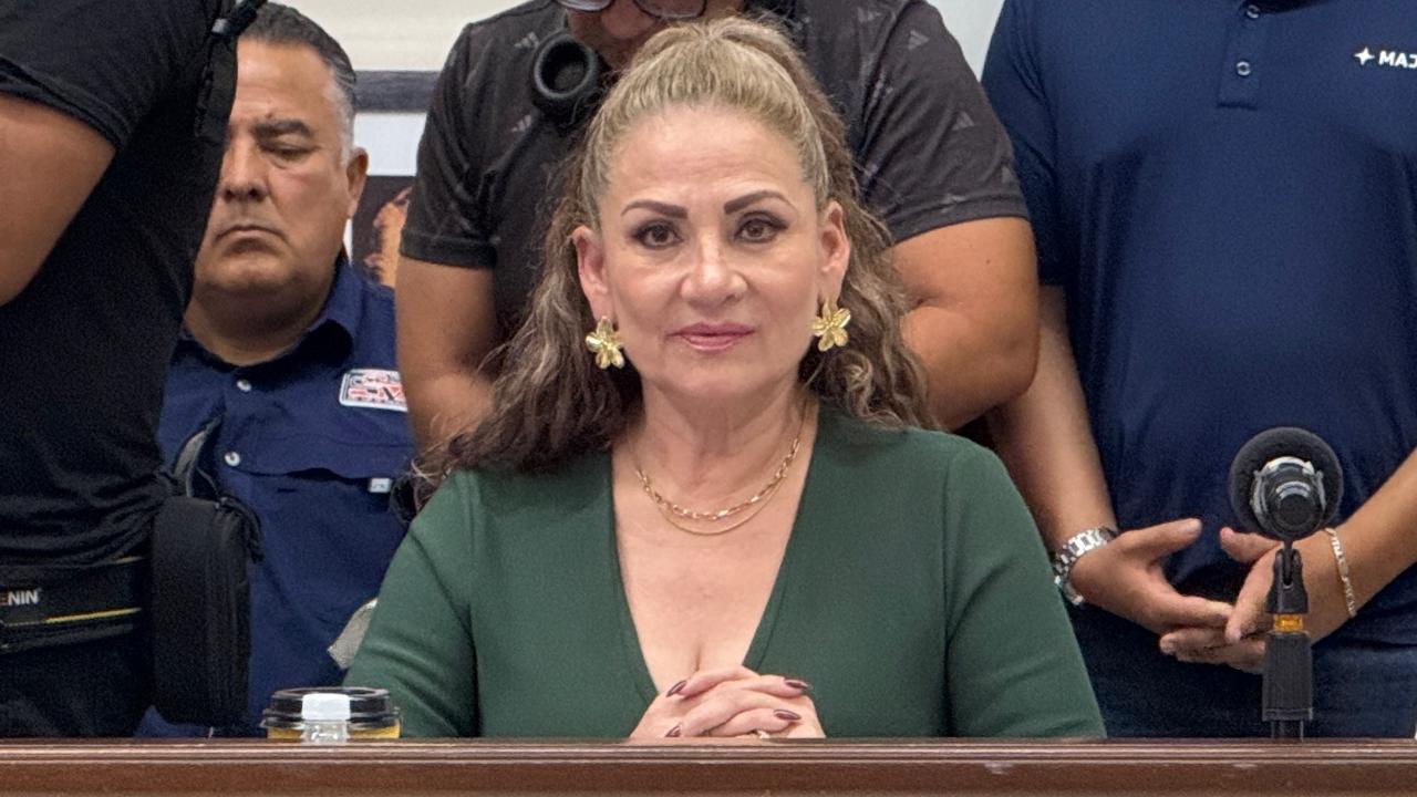 -	Se registran aspirantes a dirigencias municipales del PAN, fortalece Morena seccionales en todo el estado y el PRI lanza convocatoria para CPN.
-	Arrojan escombro al drenaje y luego se quejan.
-	Se esconde vicefiscal de la zona sur.
-	No se enreden: la gente no sufre por la violencia sino por los baches, dijo Sheinbaum.
