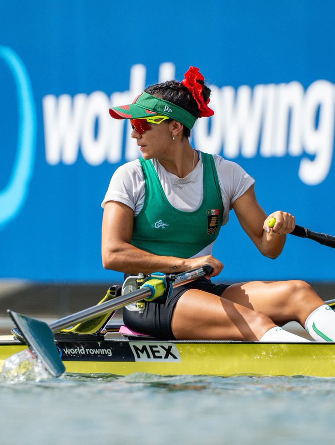 La mexicana Kenia Lechuga se colgó ayer sábado 27 de septiembre la medalla de bronce en el Mundial de Remo Shanghái 2025