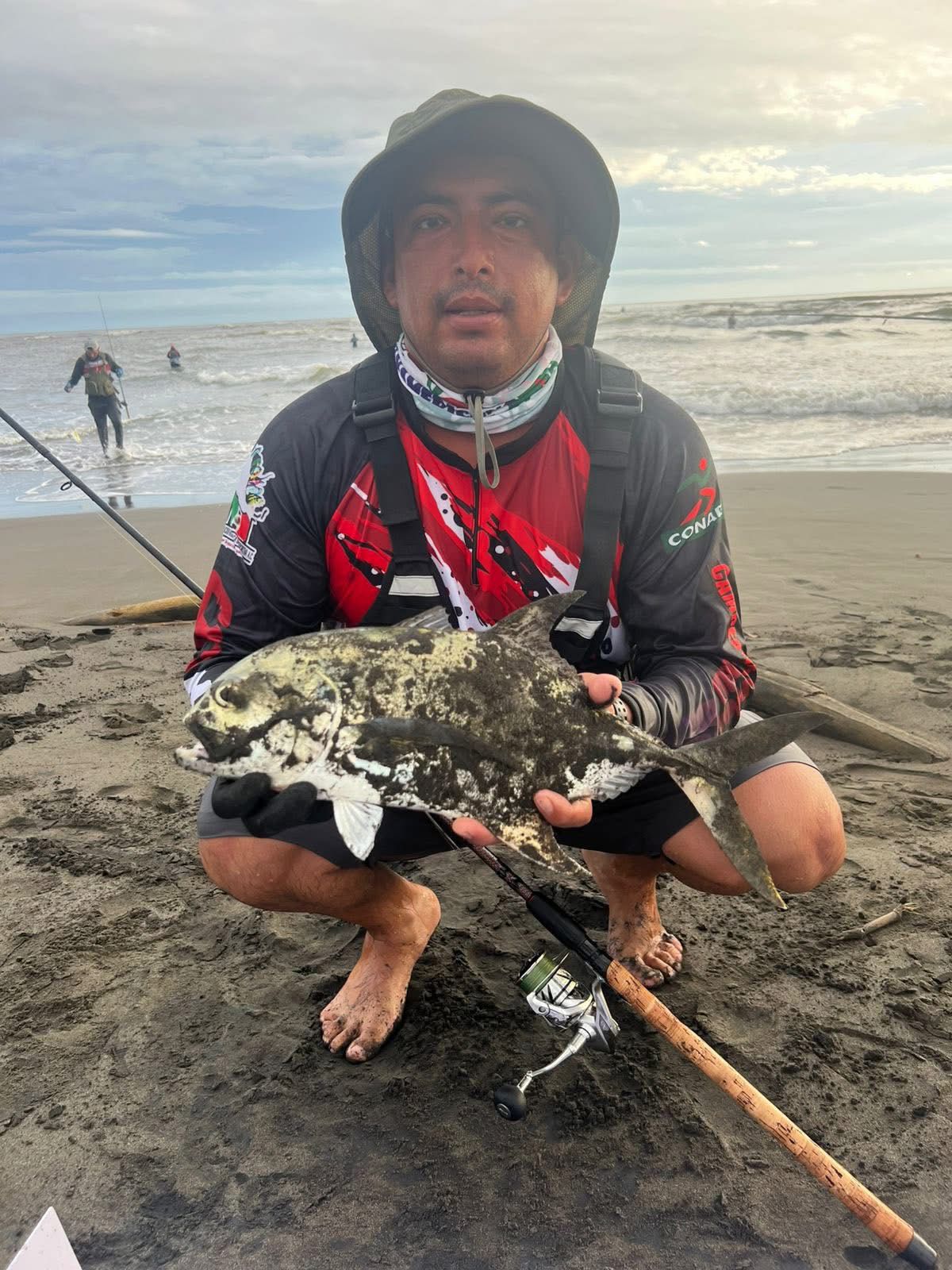 México ratifica su liderazgo en la pesca deportiva de playa, mientras que Sinaloa se consolida como el mejor lugar de México y del continente para la práctica de la pesca deportiva, gracias a la riqueza de sus mares, lagunas y presas, así como al talento y dedicación de sus pescadores.