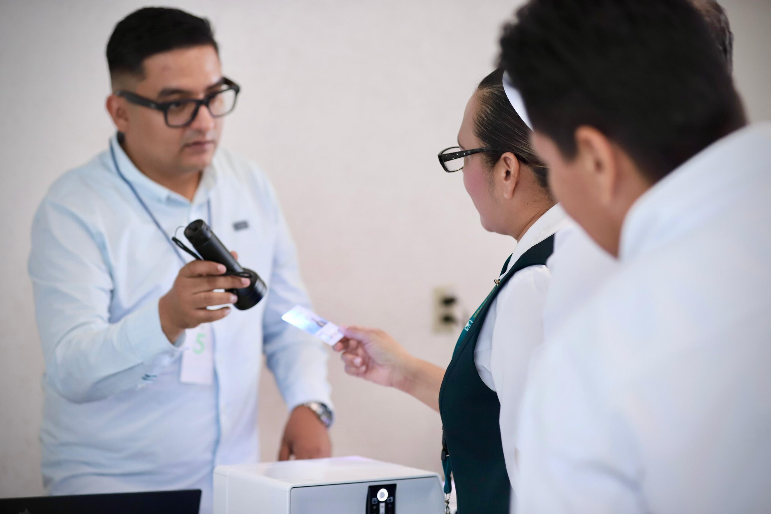 Inicia proceso de credencialización para acceso de personal al Hospital General de Culiacán