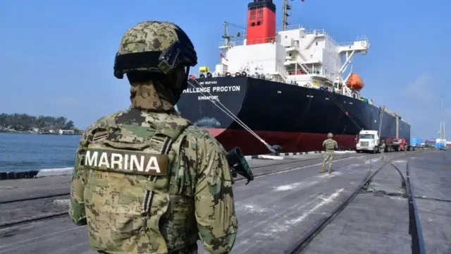 La red de "huachicol fiscal" pone el foco sobre el tráfico ilegal de combustible en México y destapa la corrupción en la Marina