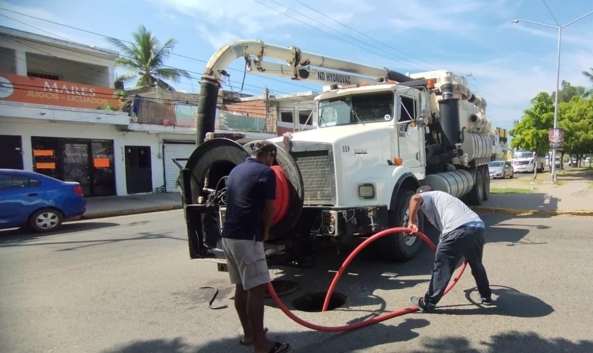 Son trabajos previos a la rehabilitación del colector sobre la Avenida Insurgentes