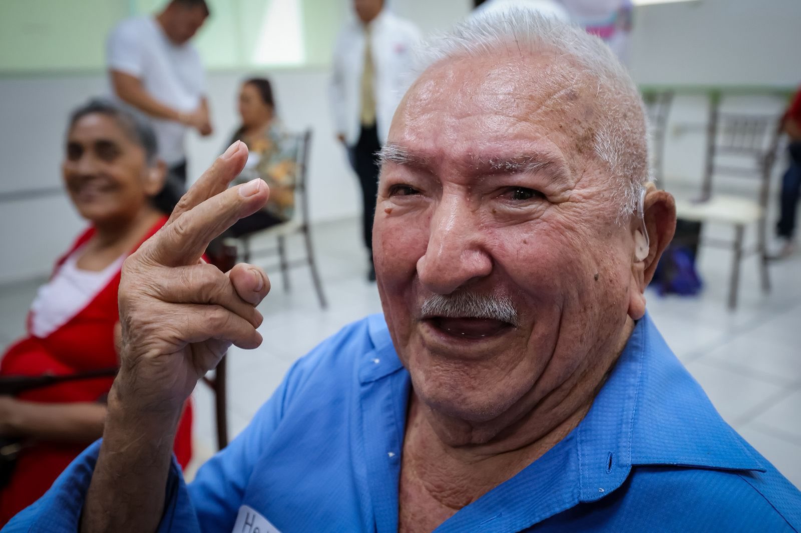 Los aparatos fueron proporcionados por DIF Sinaloa y Fundación Telmex-Telcel a 650 niñas, niños y adolescentes que fueron beneficiados con esta entrega que fue encabezada por la doctora Eneyda Rocha Ruiz